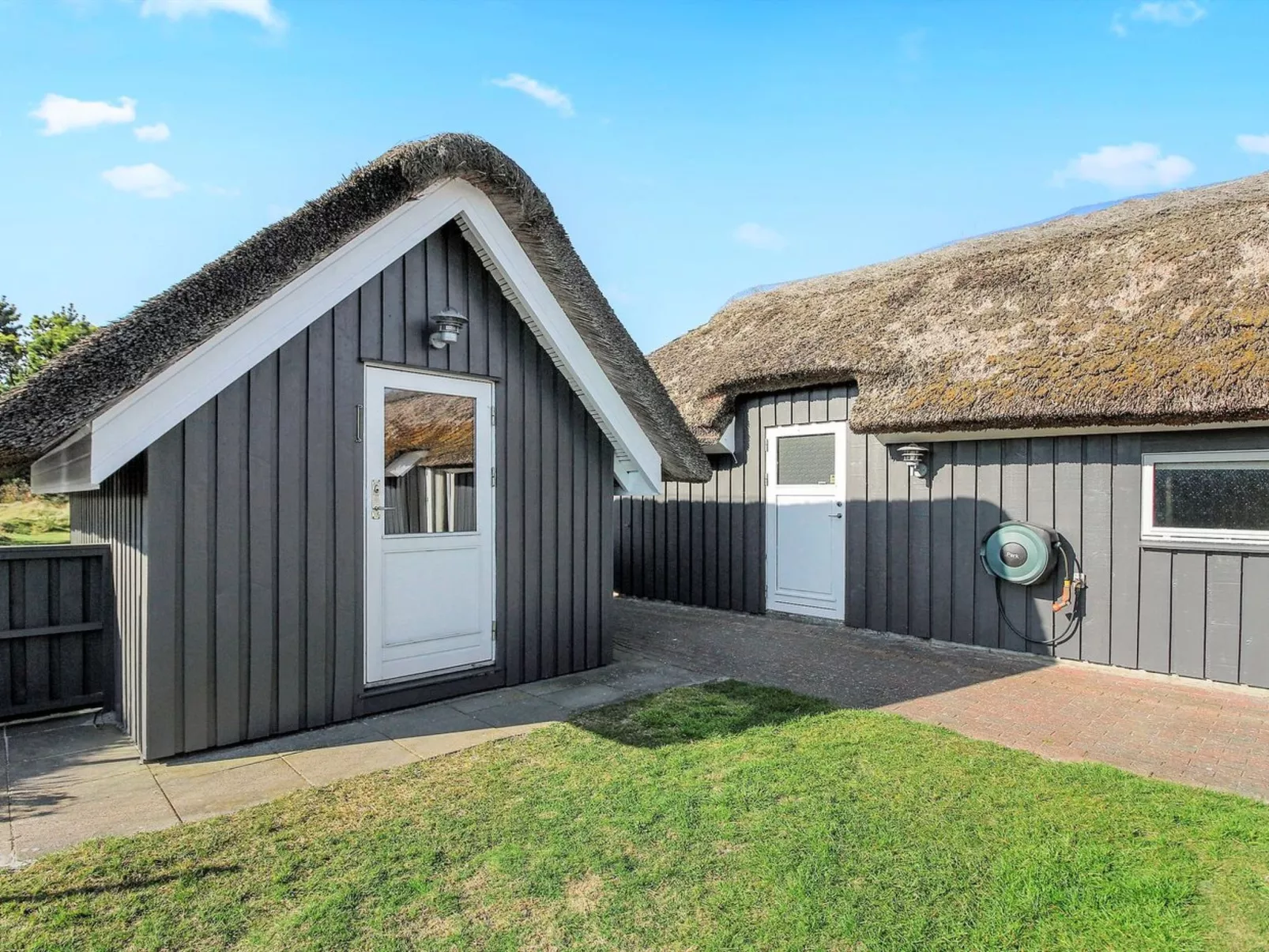 "Ansine" - 1.2km from the sea-Buiten