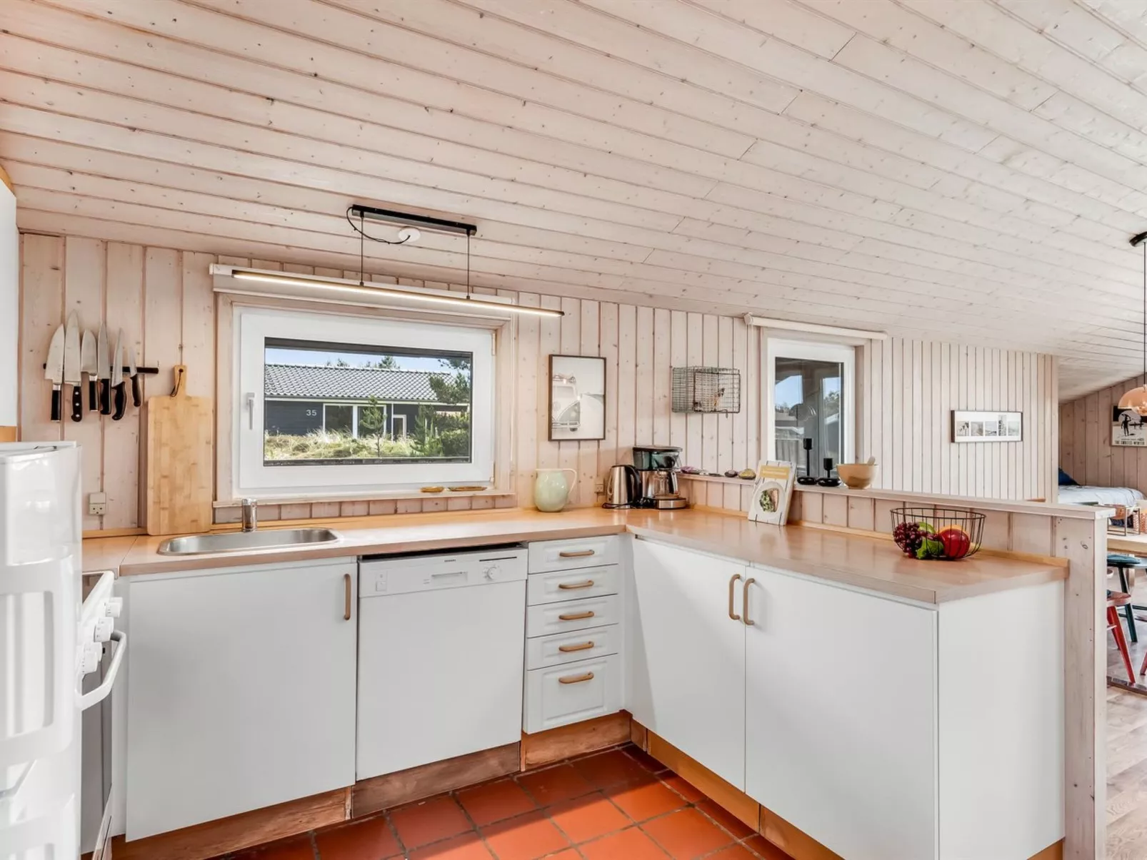 "Suleika" - 900m from the sea-Binnen