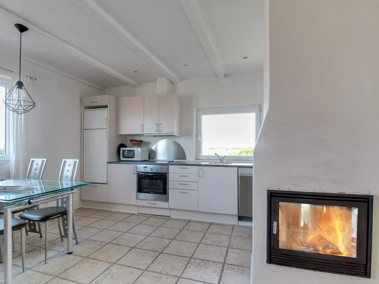 "Botilla" - 150m from the sea-Binnen