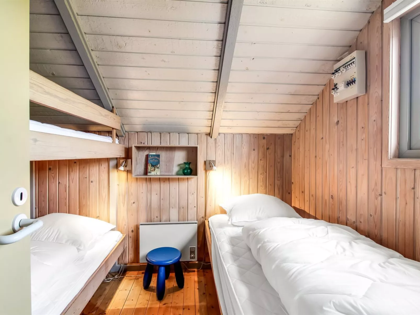 "Andrina" - 200m from the sea-Binnen