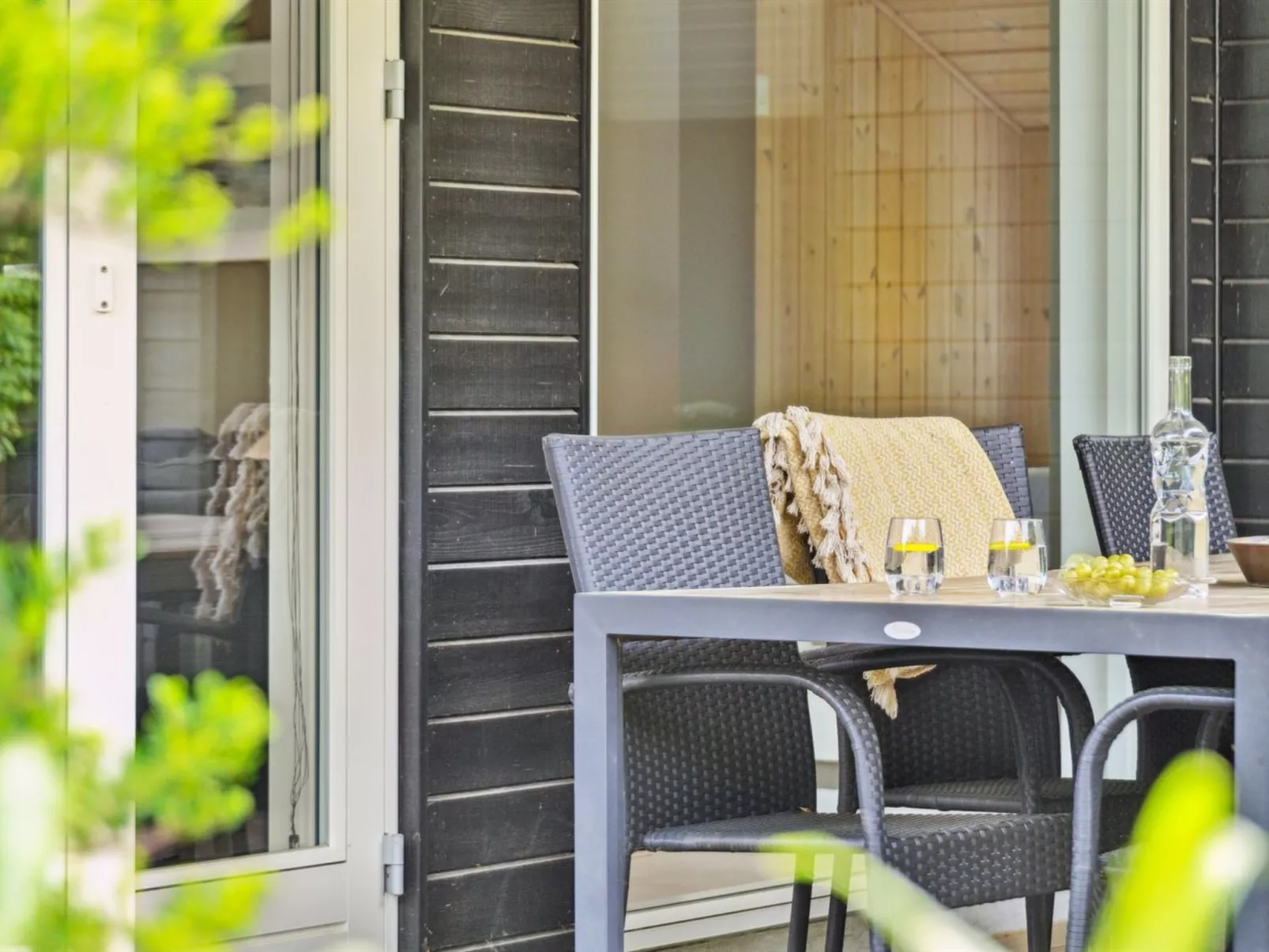 "Hunlef" - 400m from the sea-Buiten