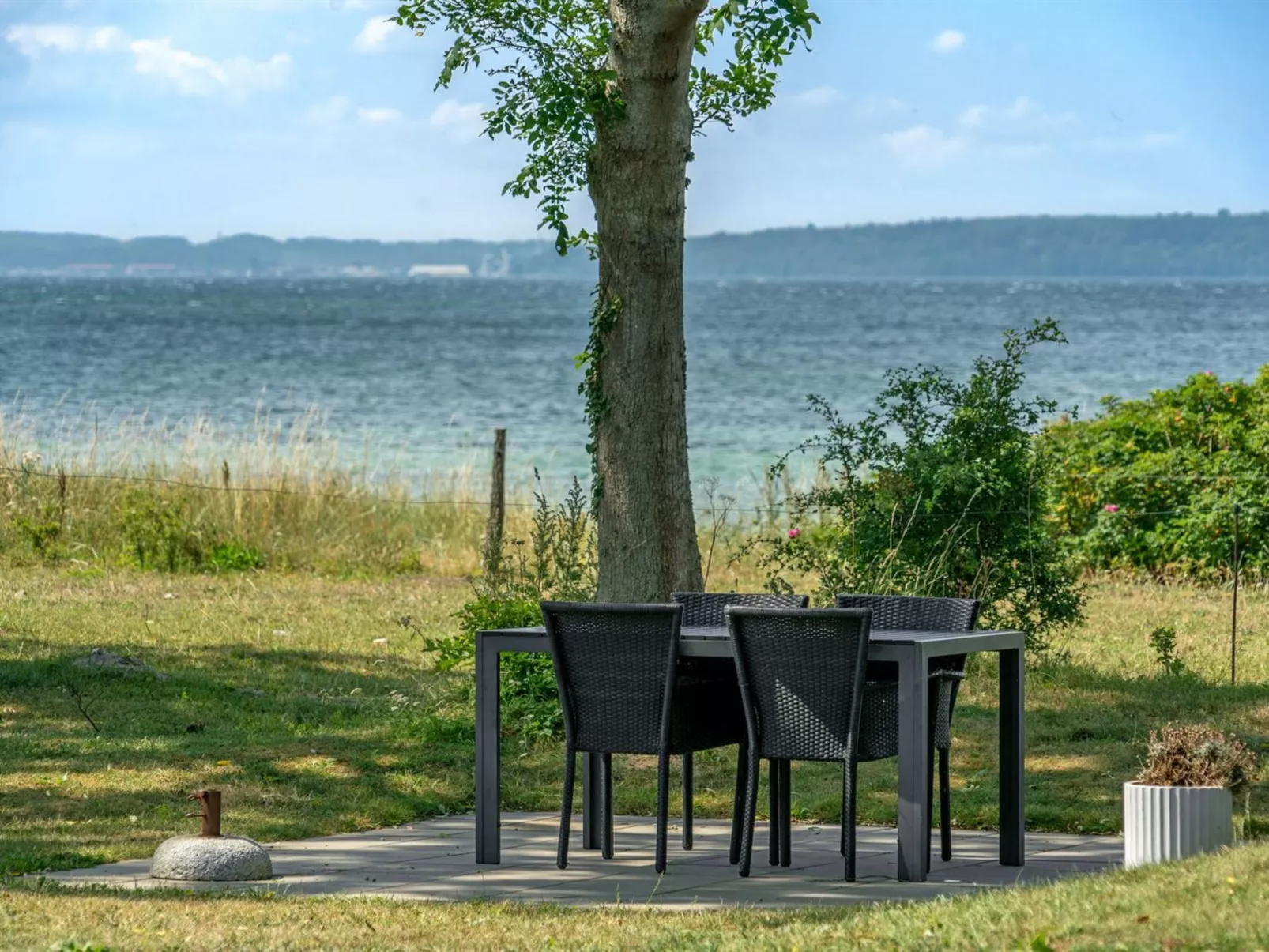 "Jeppe" - 50m to the fjord-Buiten