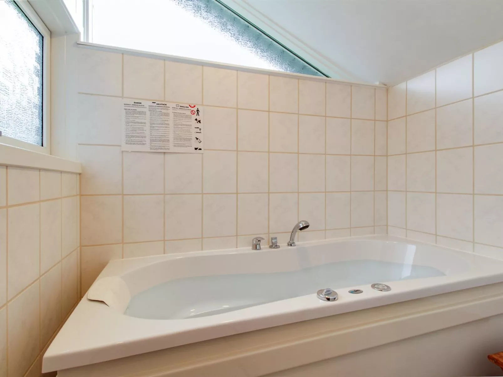 "Albertina" - 200m from the sea-Binnen