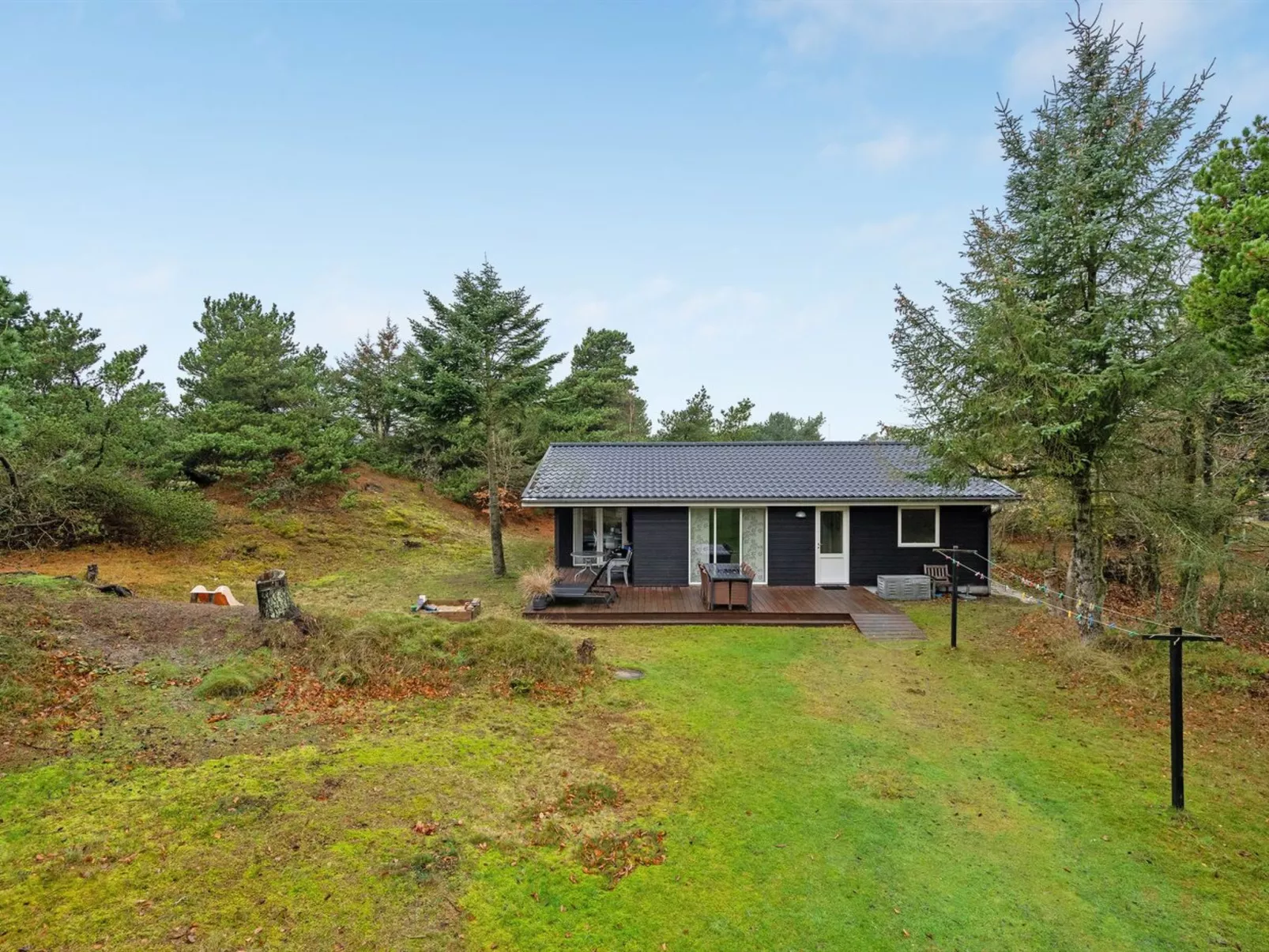 "France" - 1.1km from the sea-Buiten