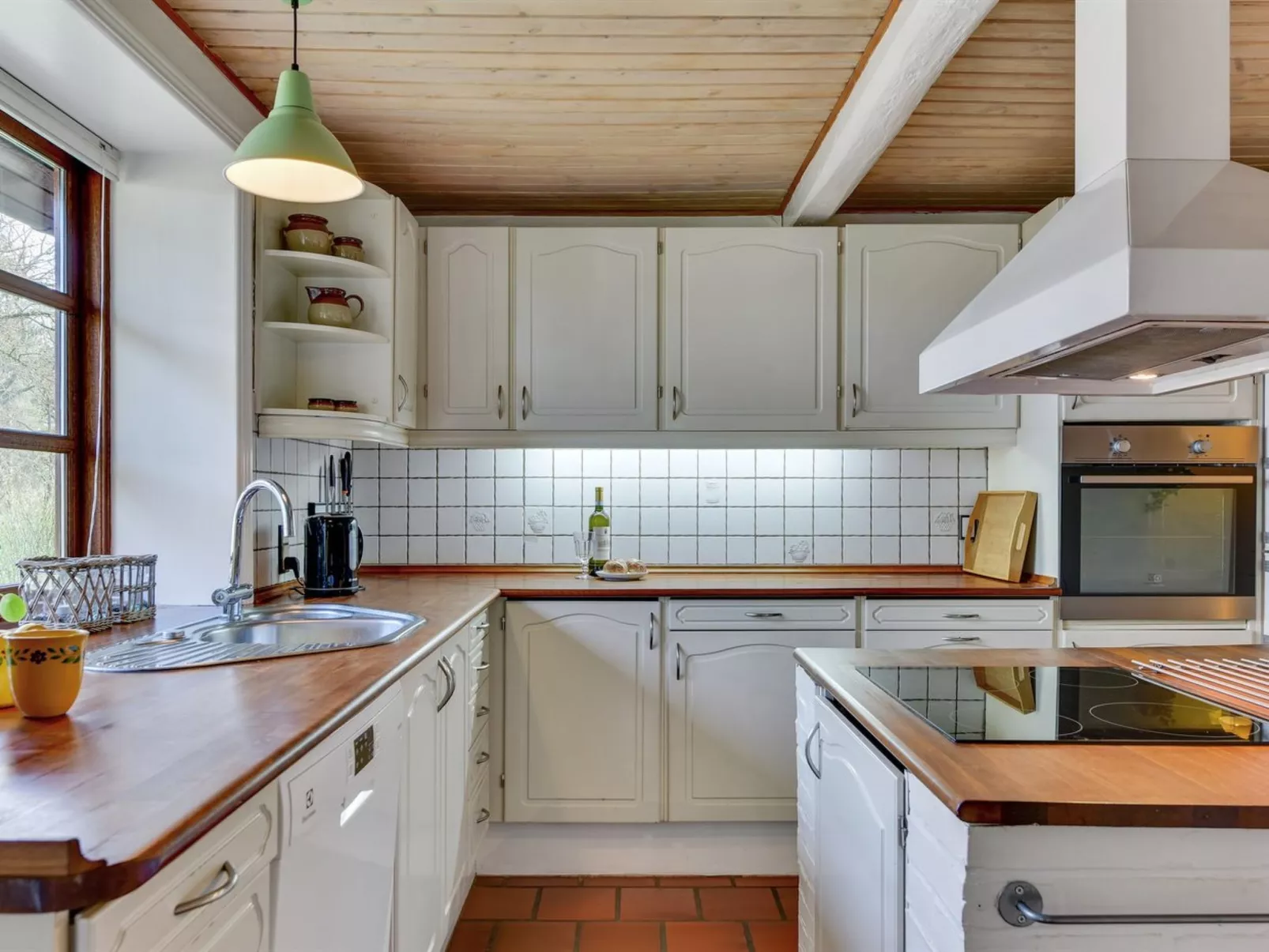 "Iiro" - 2.5km from the sea-Binnen