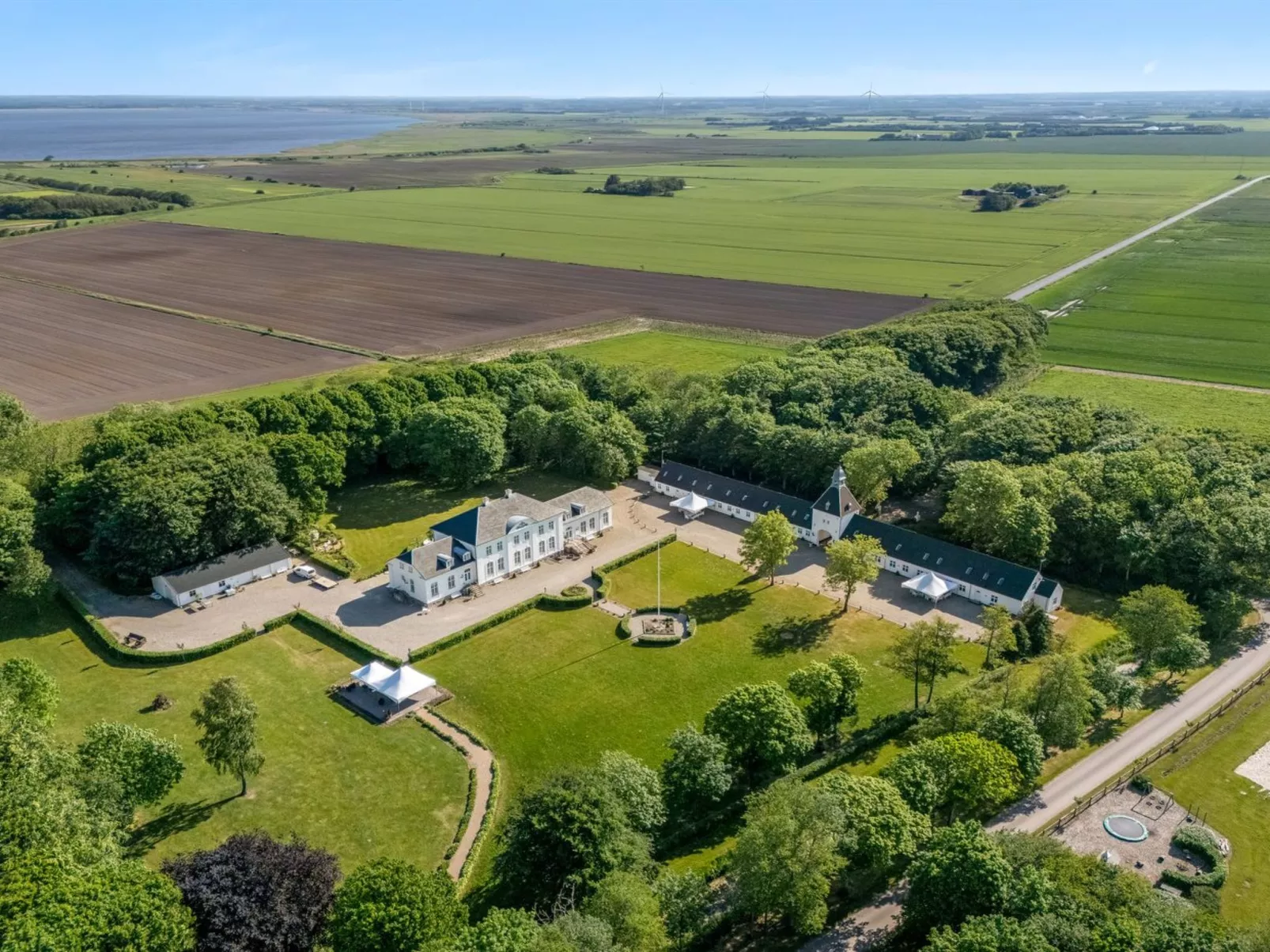 "Eini" - 4.5km from the sea-Buiten