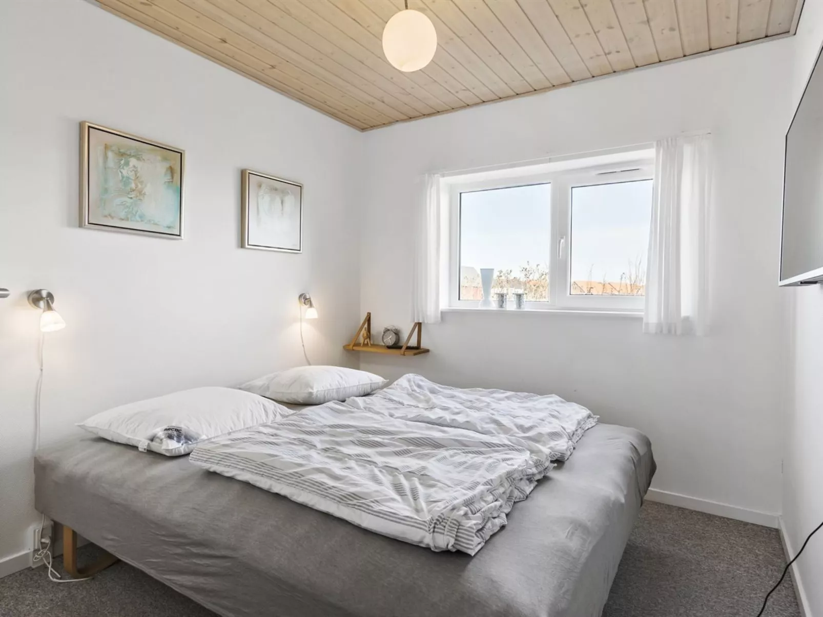 "Chris" - 750m from the sea-Binnen