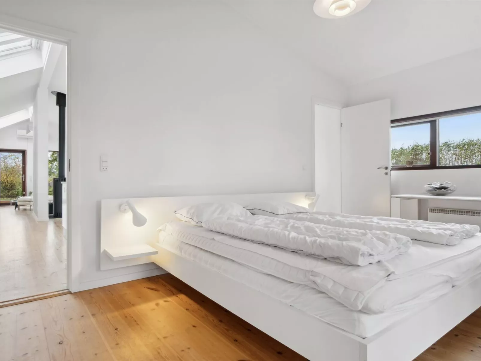 "Erikka" - 300m to the fjord-Binnen