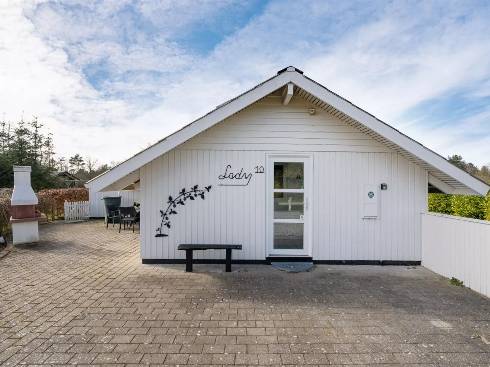 "Edvardsine" - 12km from the sea-Buiten