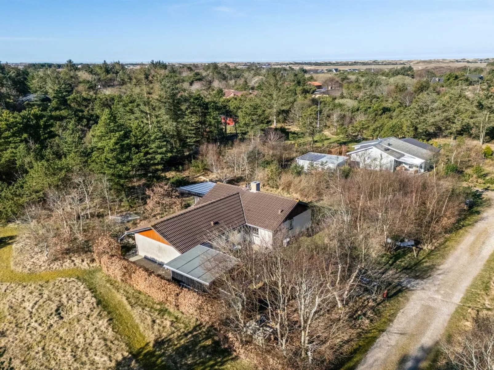 "Mirva" - 800m to the fjord-Buiten