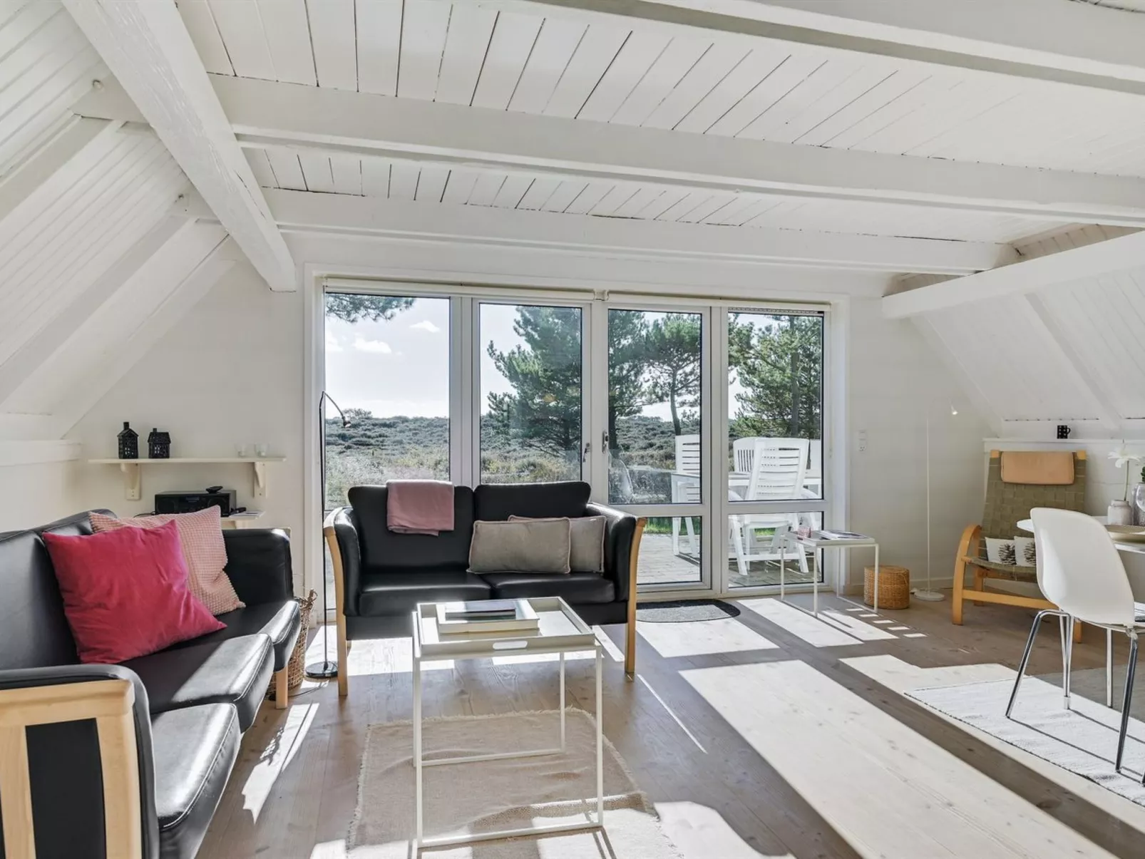 "Trana" - 2km from the sea-Binnen