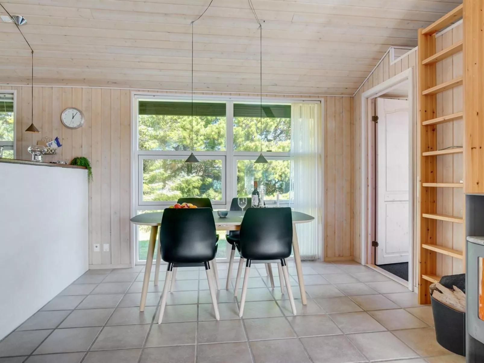 "Elsabet" - 750m from the sea-Binnen