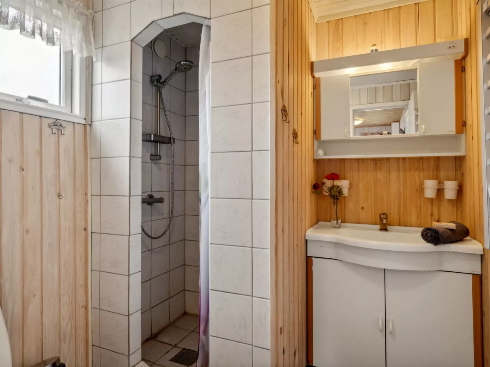 "Karelia" - 800m from the sea-Binnen