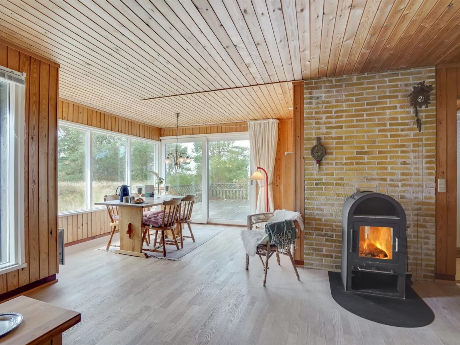 "Asmara" - 200m from the sea-Binnen