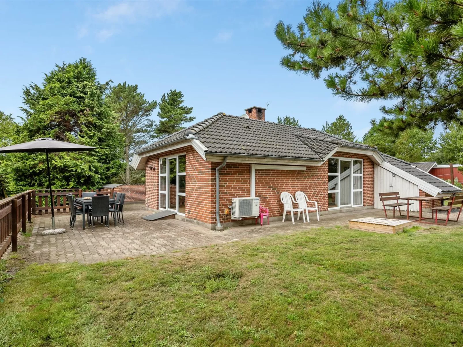 "Botulf" - 3.8km from the sea-Buiten