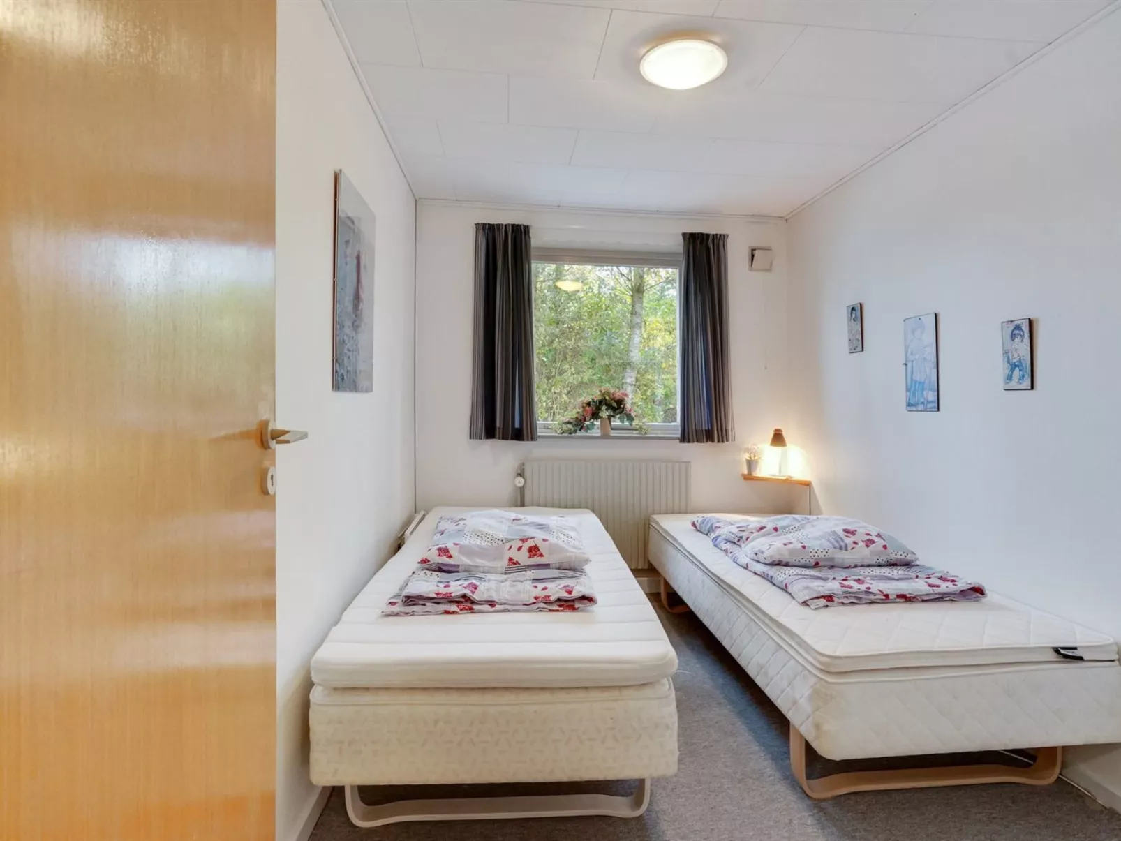 "Vogn" - 500m to the fjord-Binnen