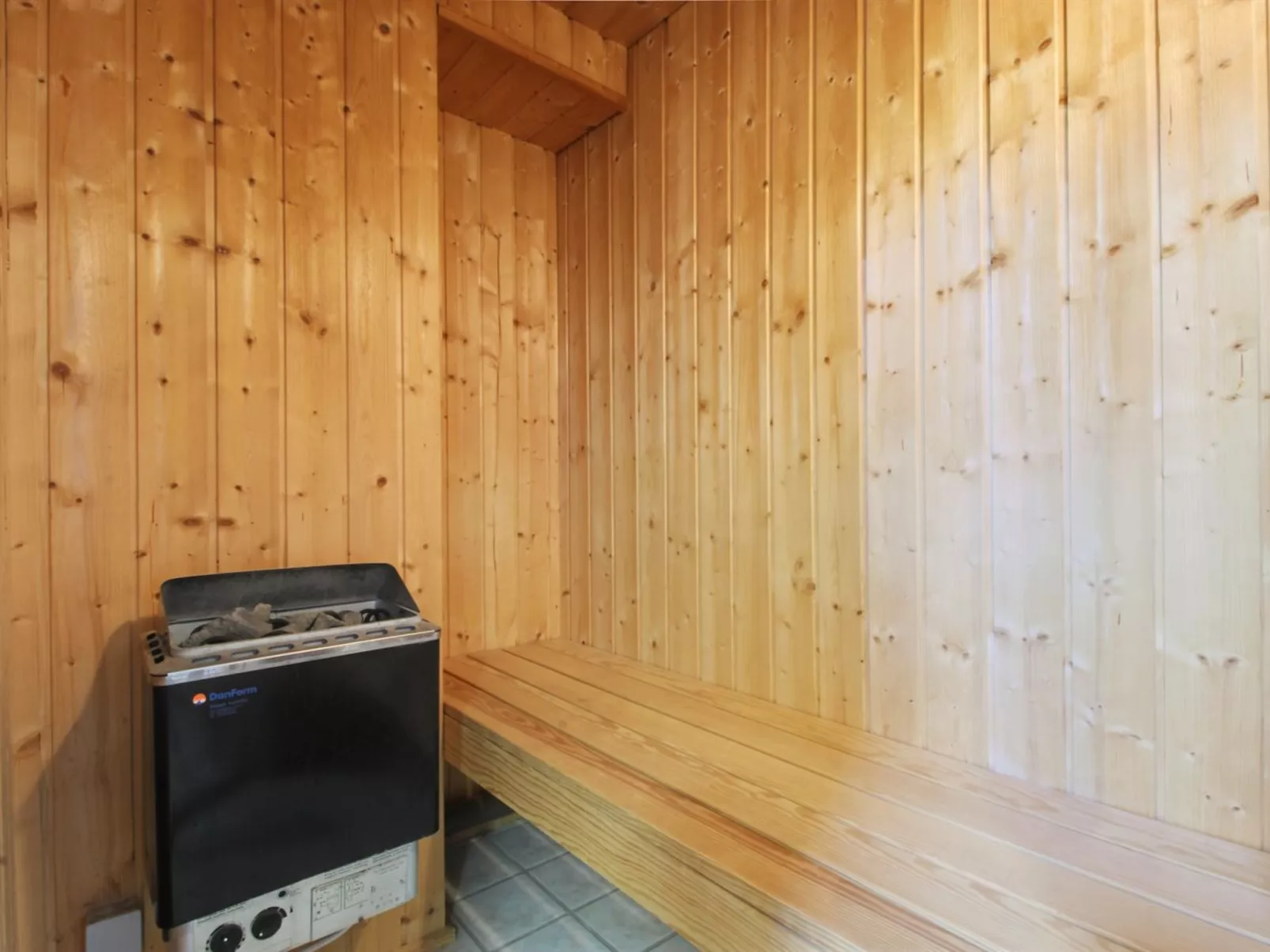 "Simjanka" - 600m from the sea-Binnen