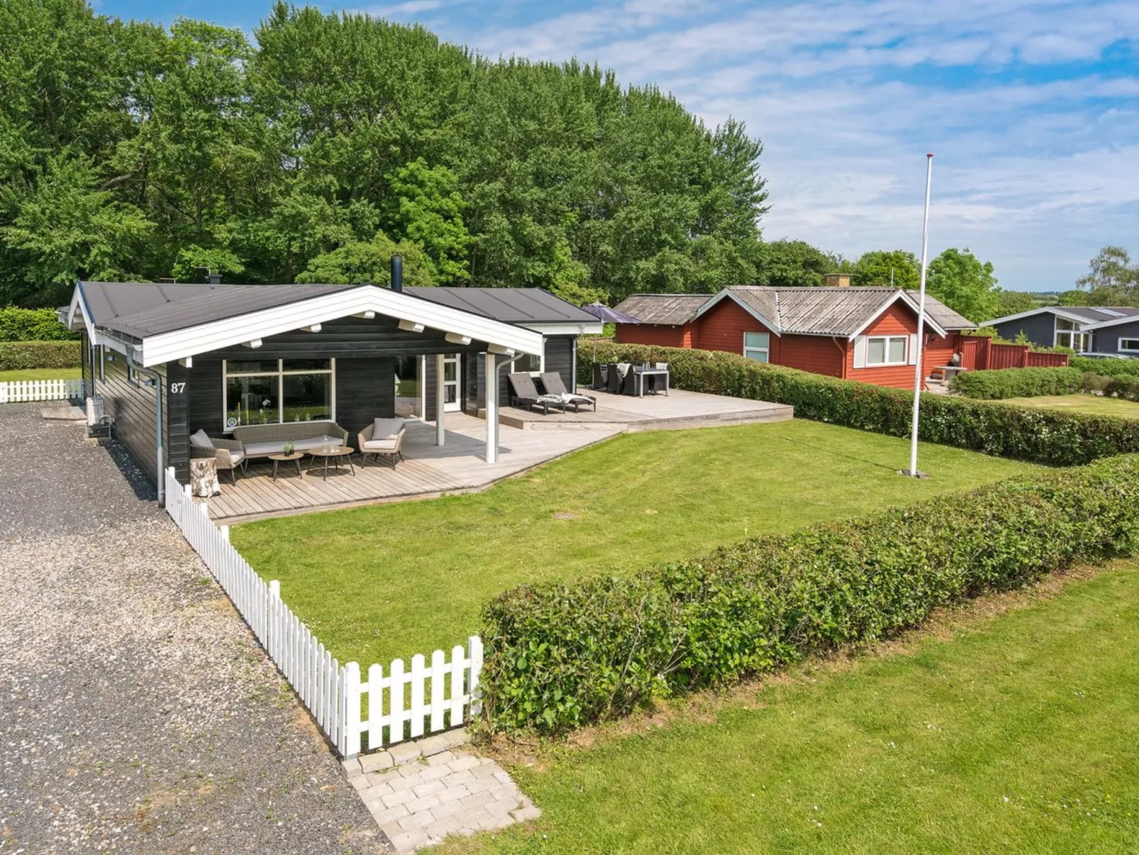 "Ølwir" - 400m to the fjord-Buiten