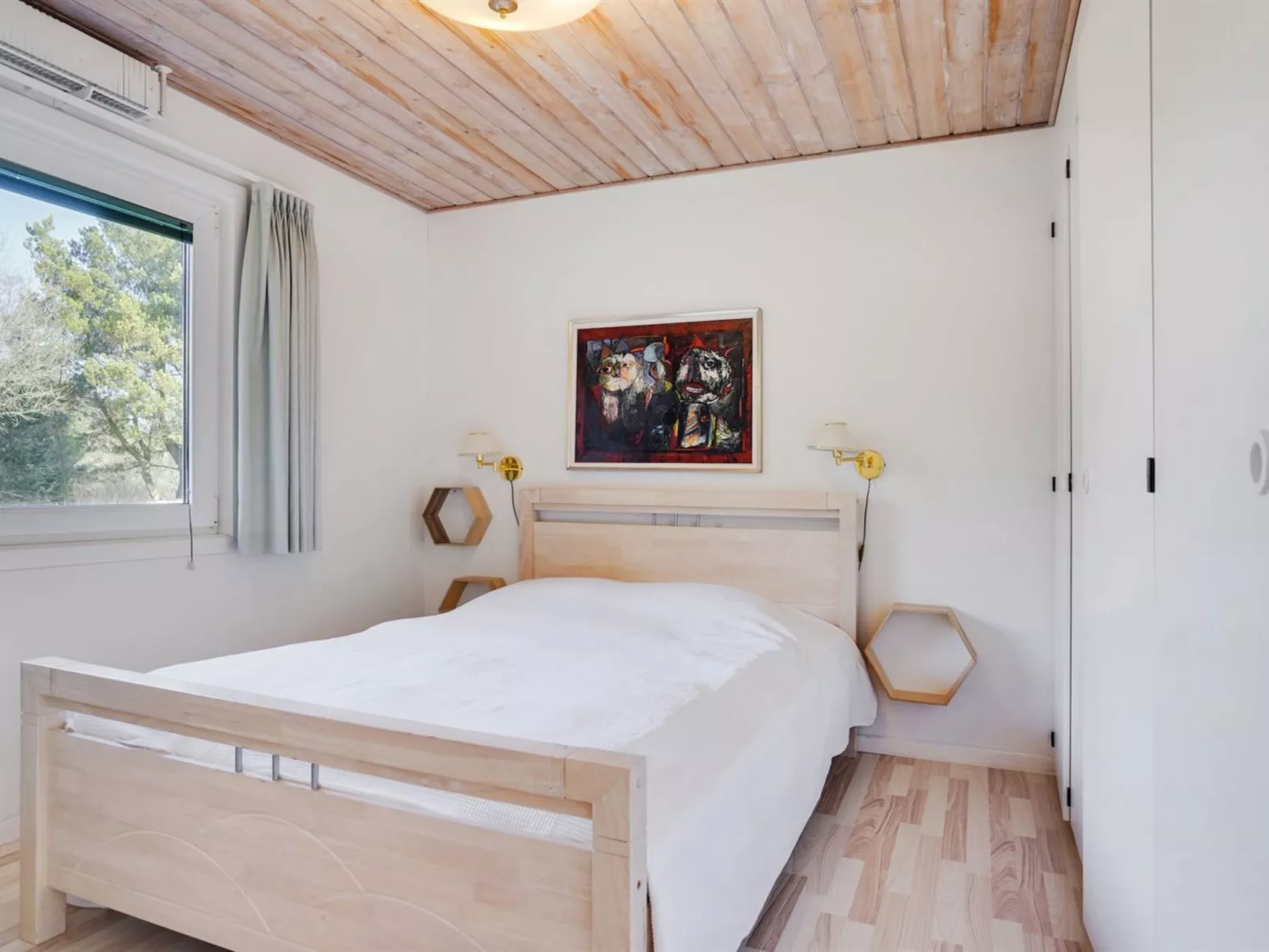 "Gertrudis" - 2km to the fjord-Binnen