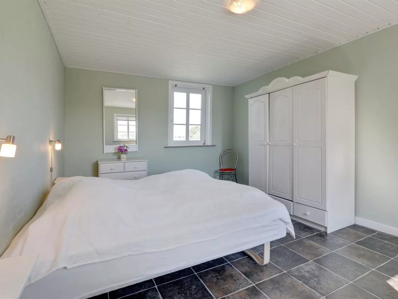 "Nilia" - 3.5km from the sea-Binnen