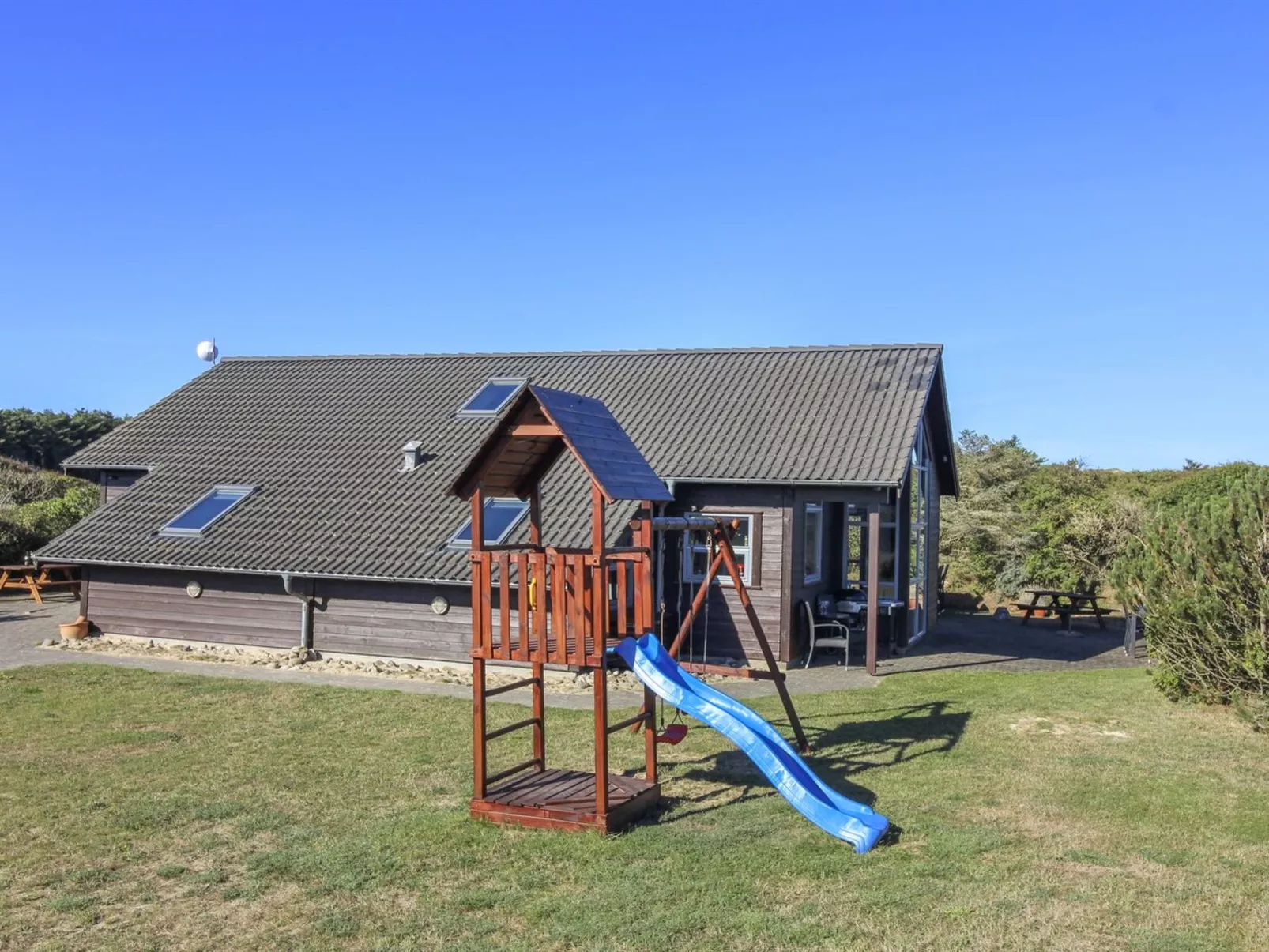 "Lothen" - 500m from the sea-Buiten