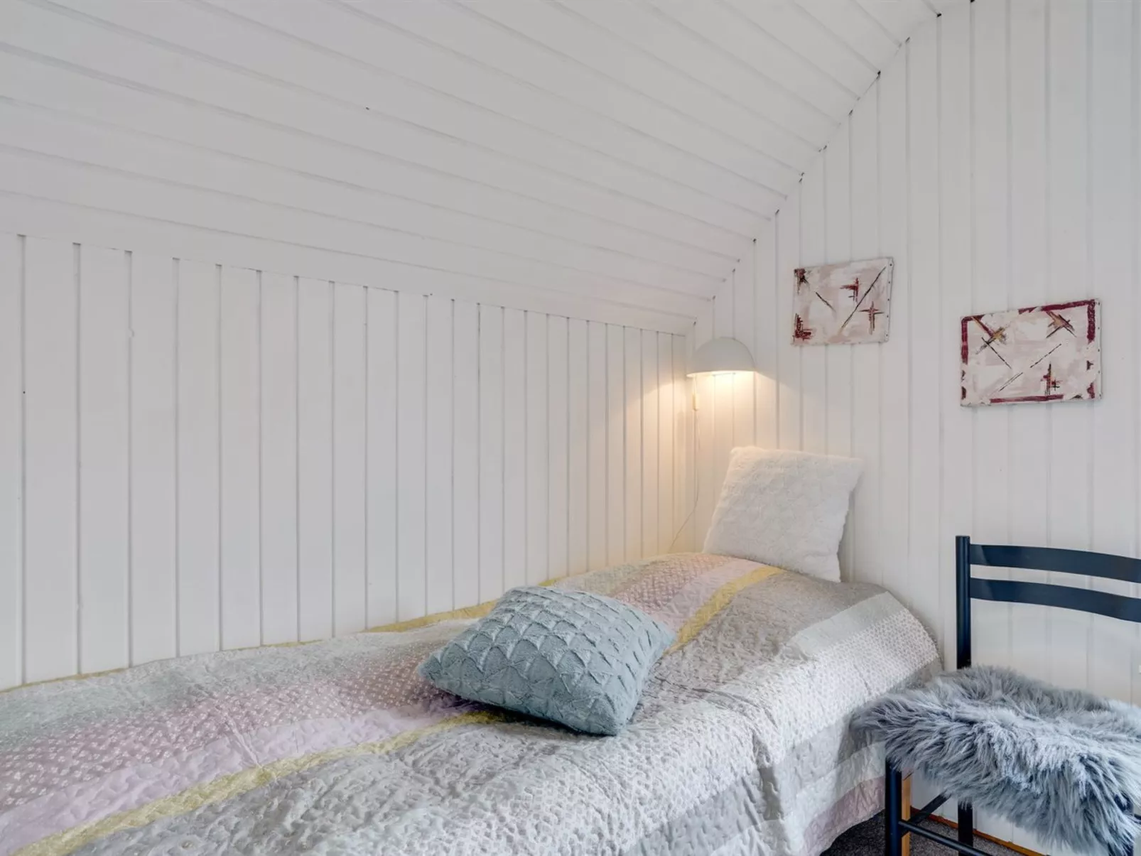 "Nevis" - 1.5km from the sea-Binnen