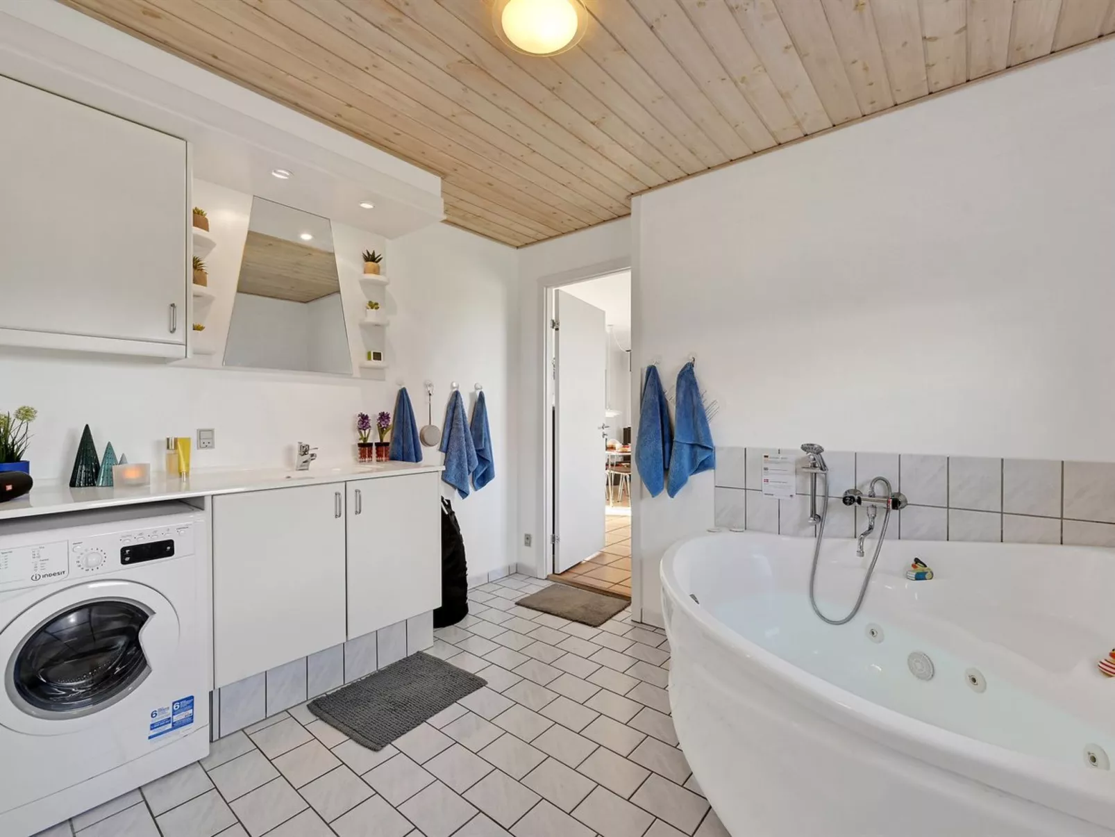 "Teresia" - 600m from the sea-Binnen