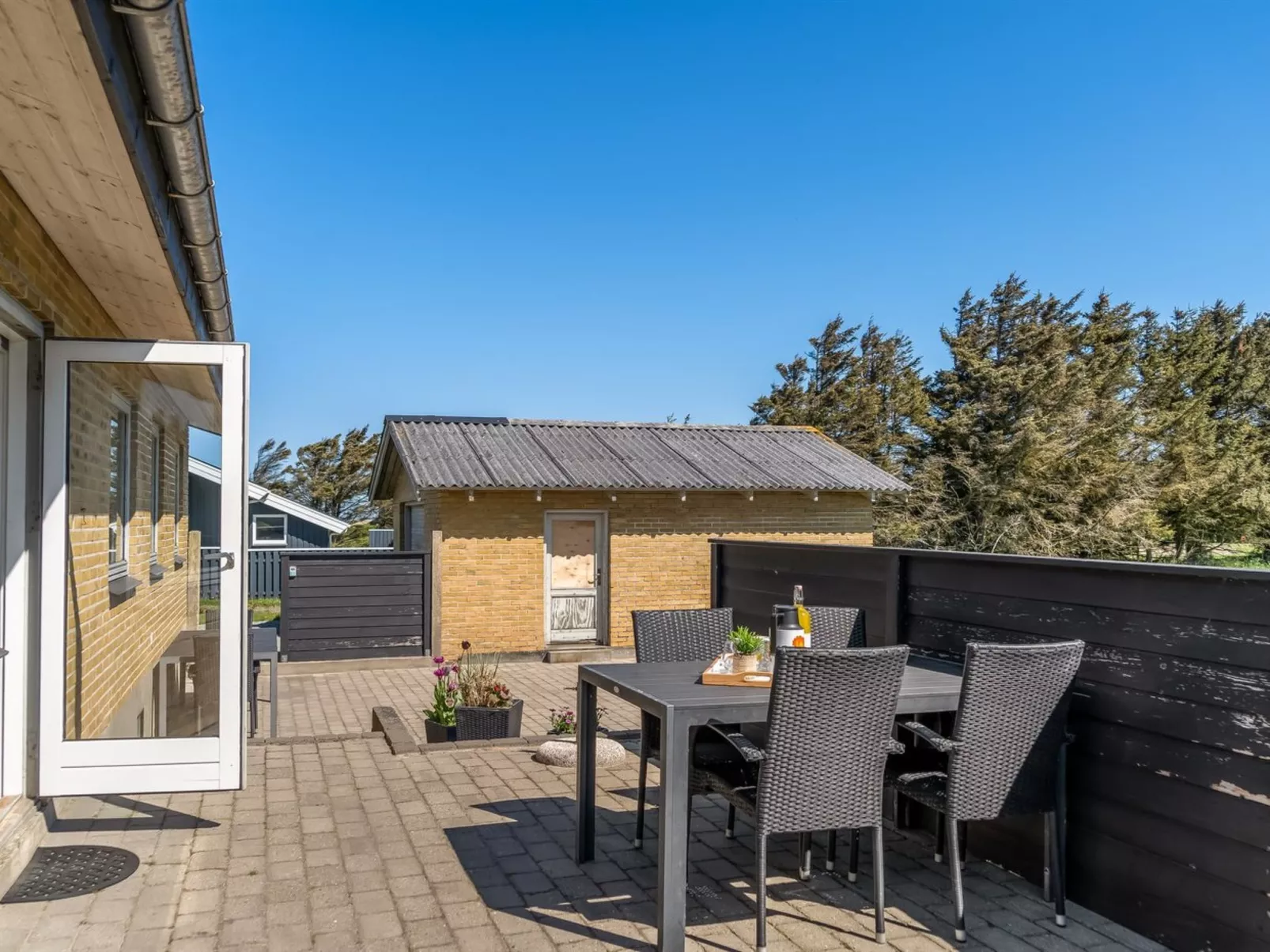 "Nayeli" - 275m from the sea-Buiten