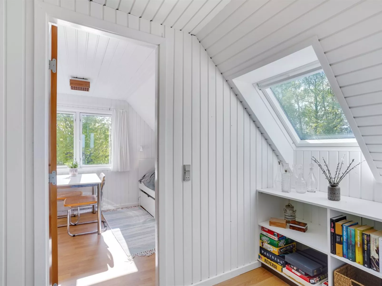 "Thina" - 750m to the fjord-Binnen