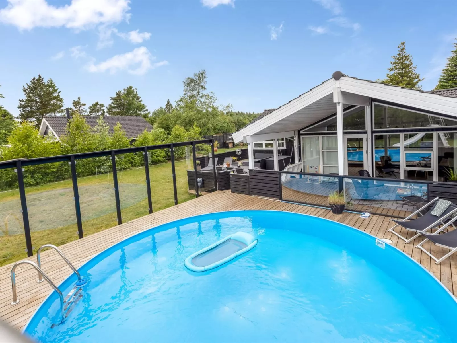 "Herta" - 700m from the sea-Buiten