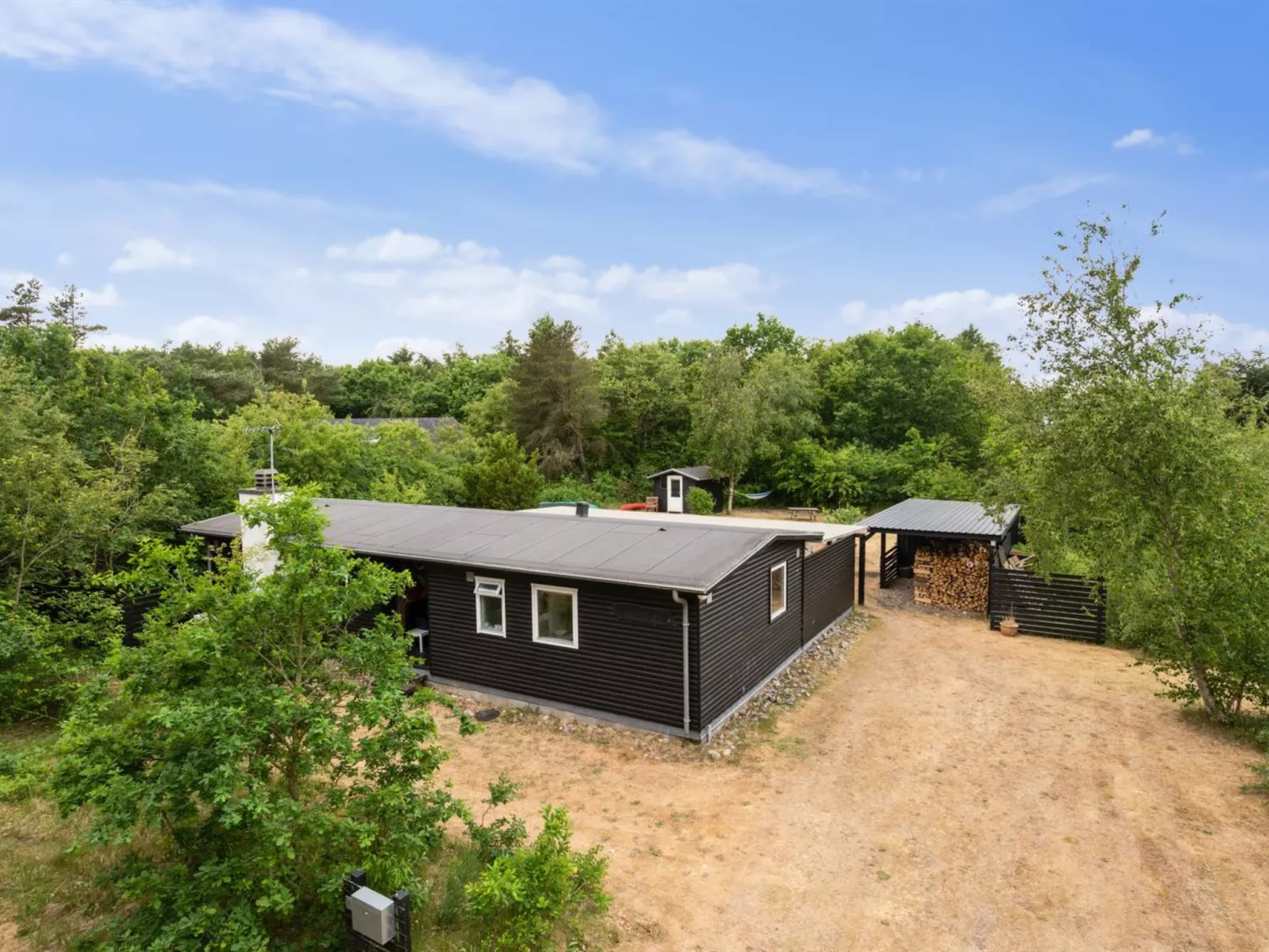 "Akke" - 150m to the fjord-Buiten