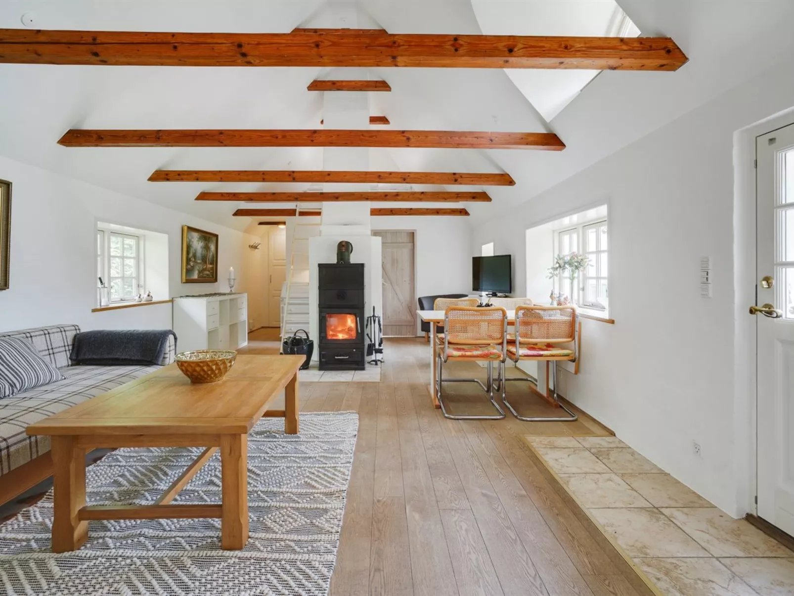 "Faik" - 650m from the sea-Binnen