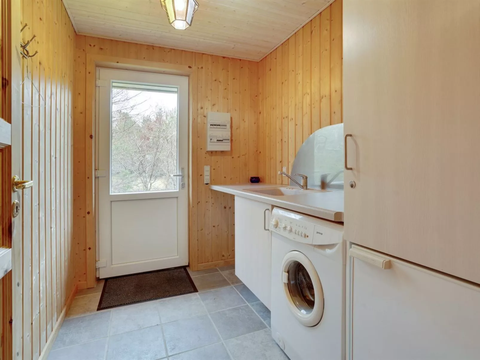 "Tille" - 700m to the fjord-Binnen