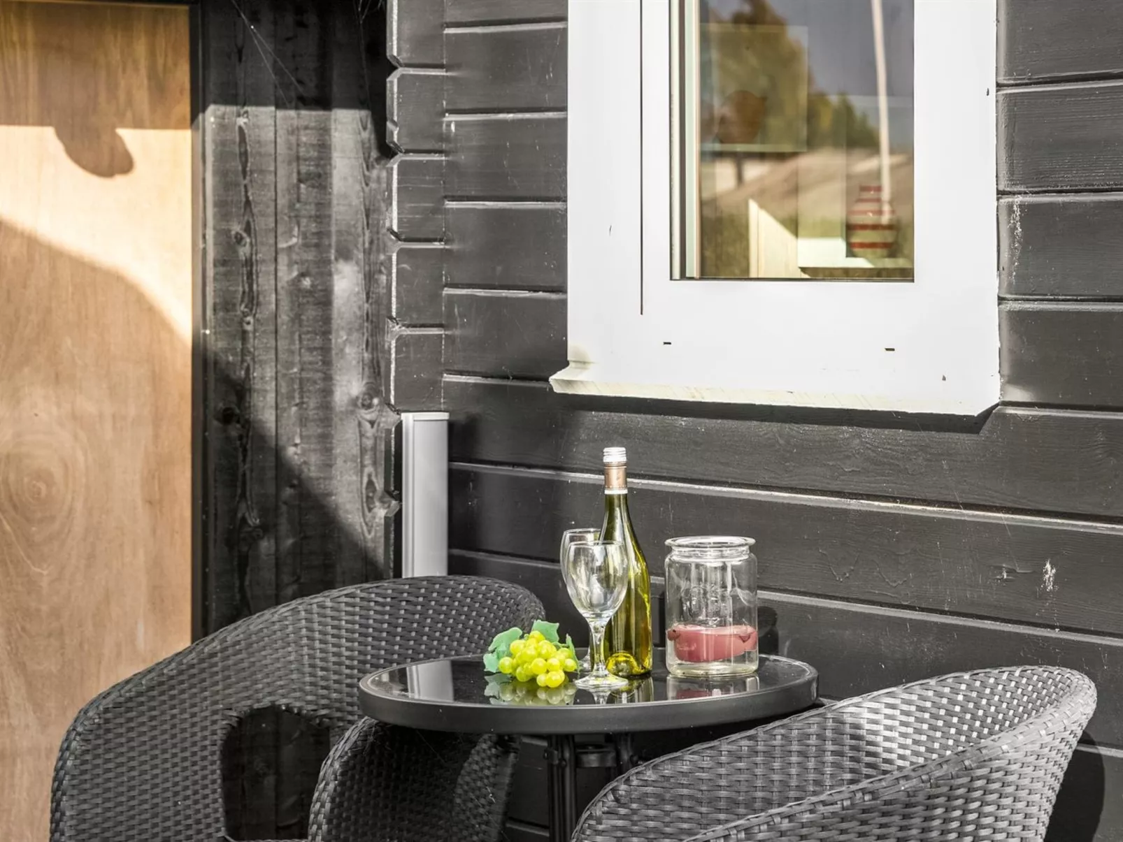 "Florina" - 700m from the sea-Buiten