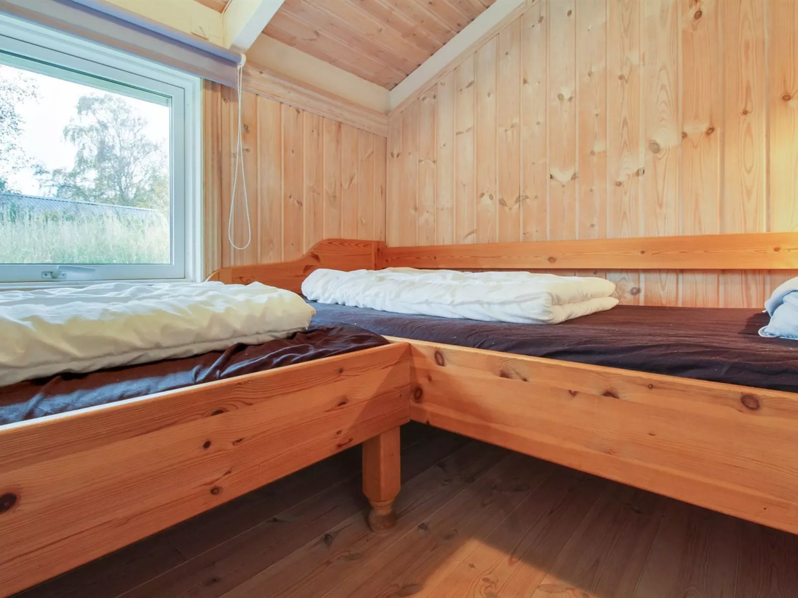 "Danika" - 800m from the sea-Binnen