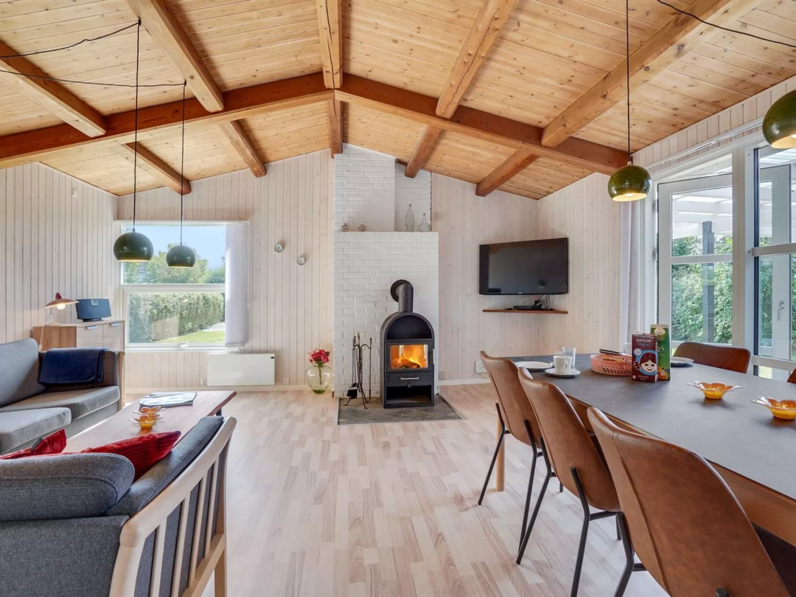 "Westman" - 200m from the sea-Binnen