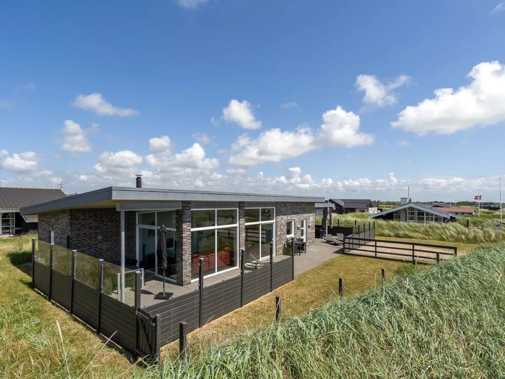 "Synthia" - 300m from the sea-Buiten