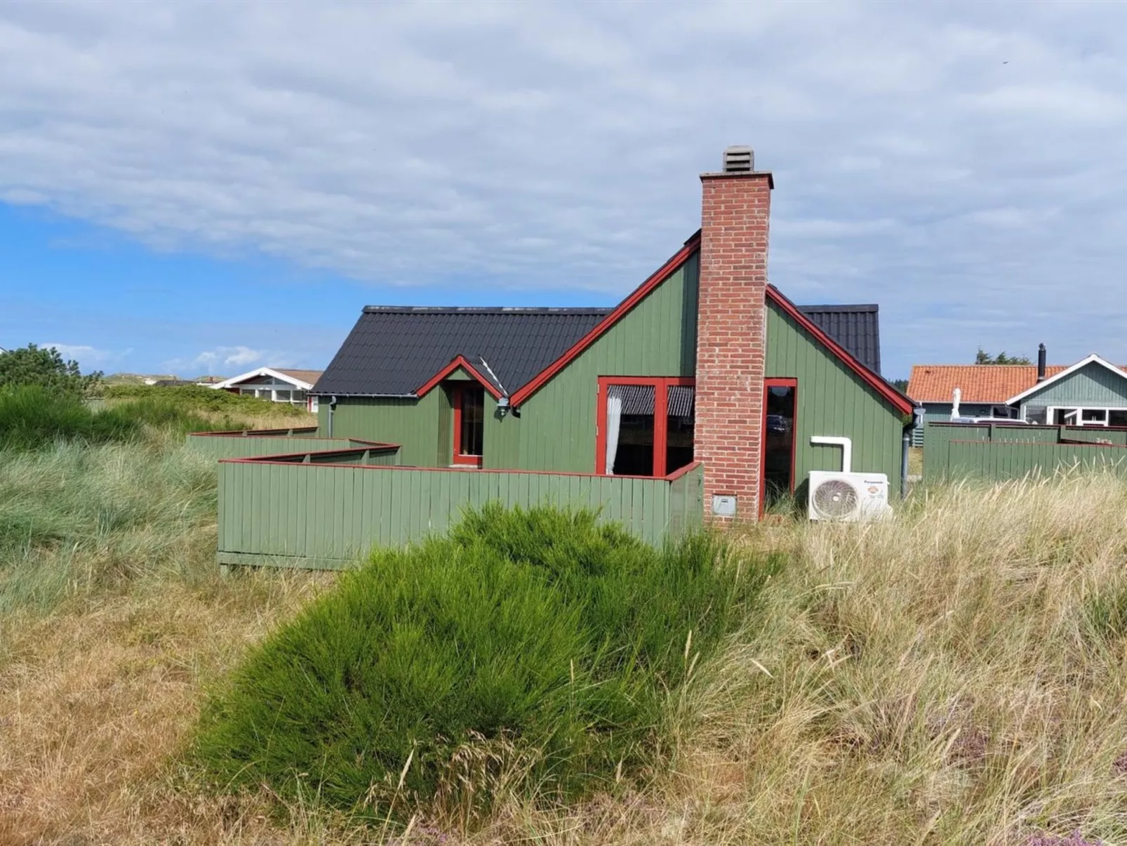 "Rayne" -  from the sea-Buiten