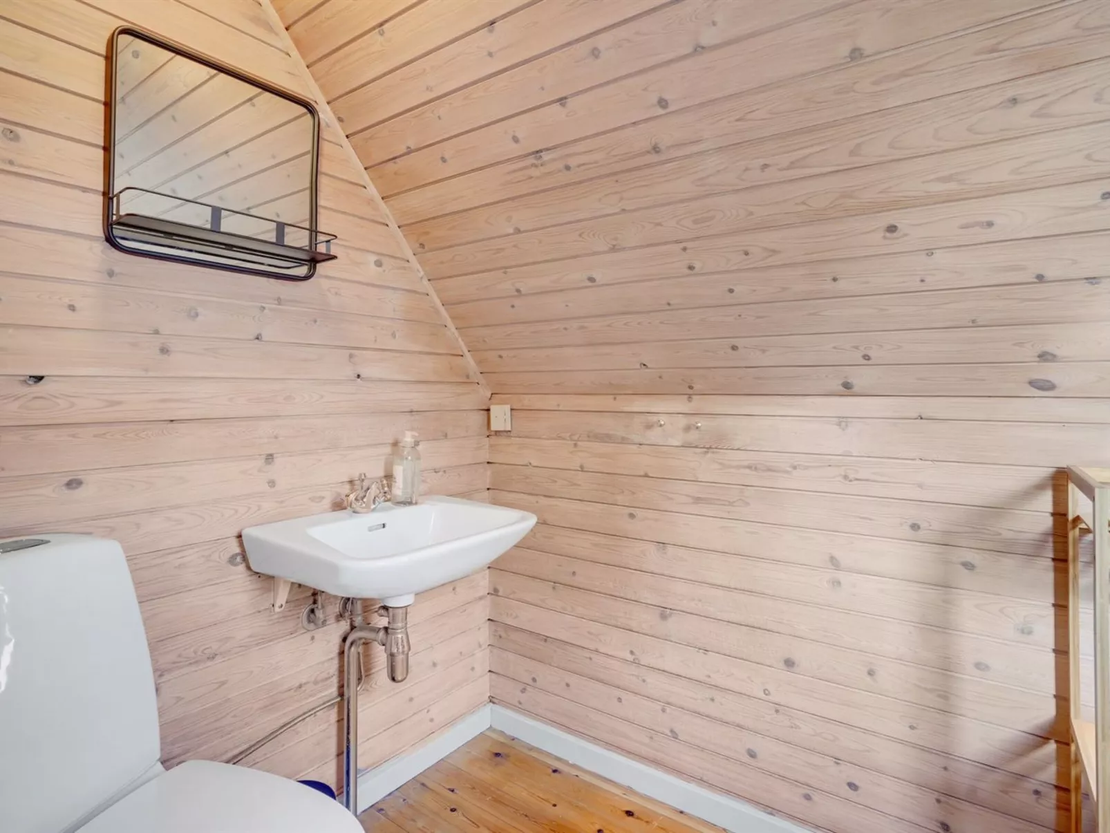 "Tine" - 2.3km from the sea-Binnen