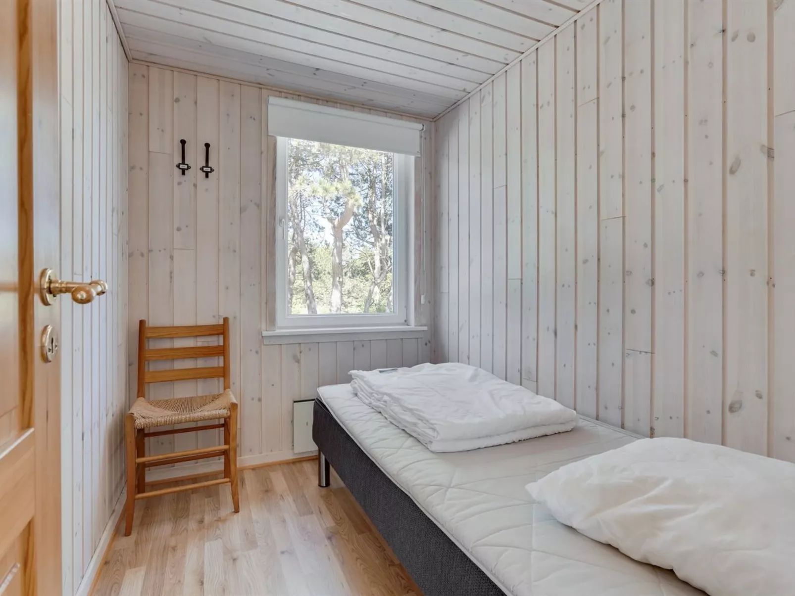 "Solvey" - 2km from the sea-Binnen