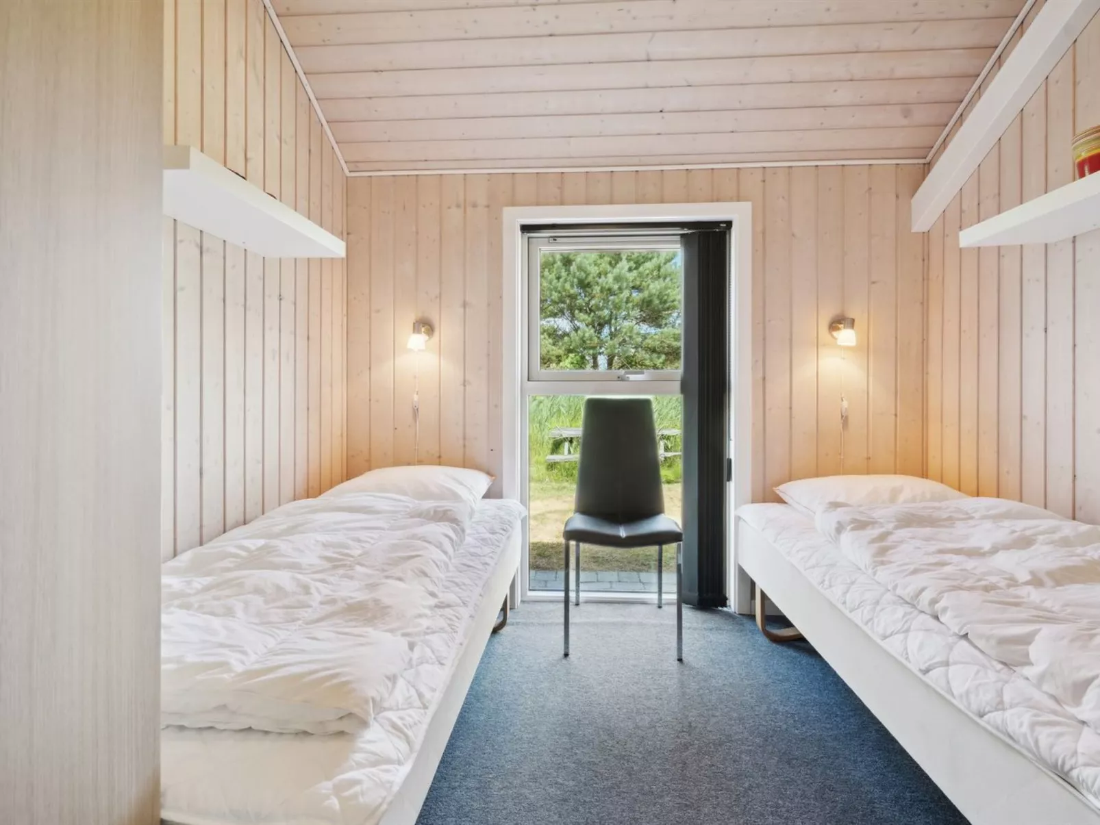 "Athalia" - 2.4km from the sea-Binnen