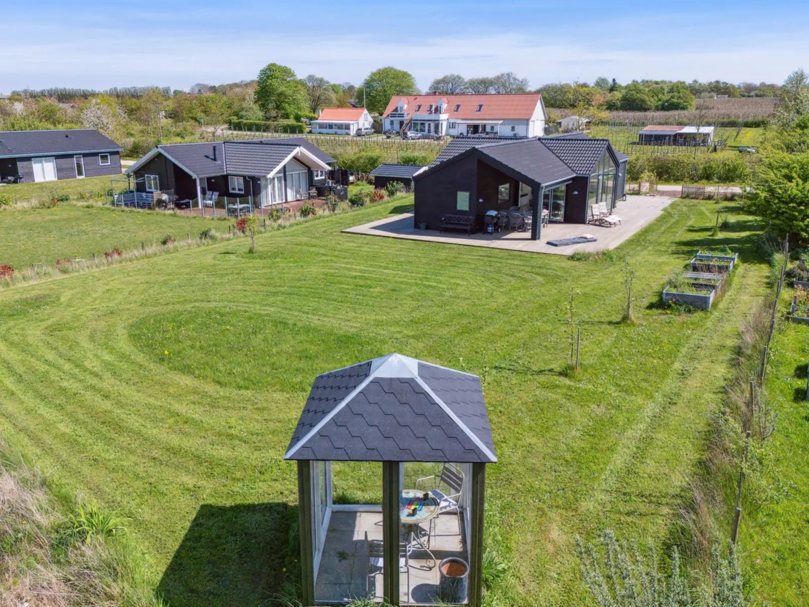 "Gregor" - 300m from the sea-Buiten