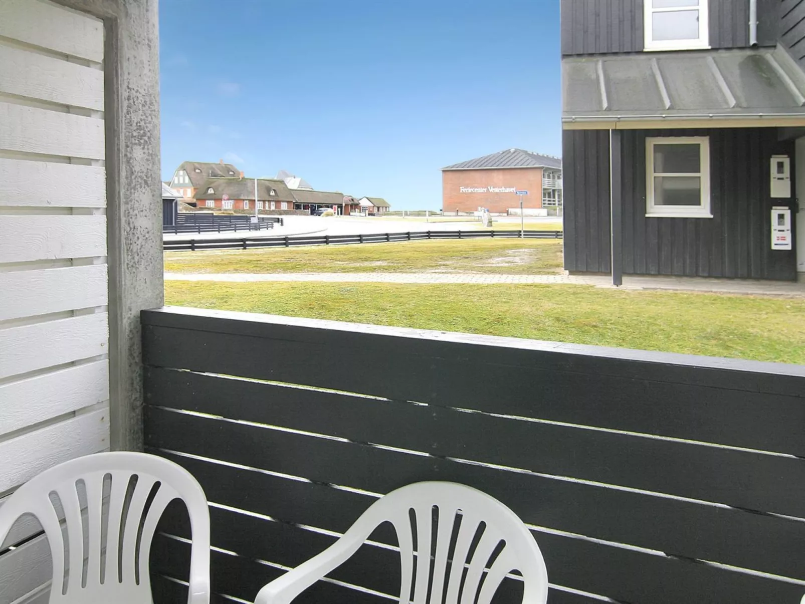 "Else" - 100m from the sea-Buiten