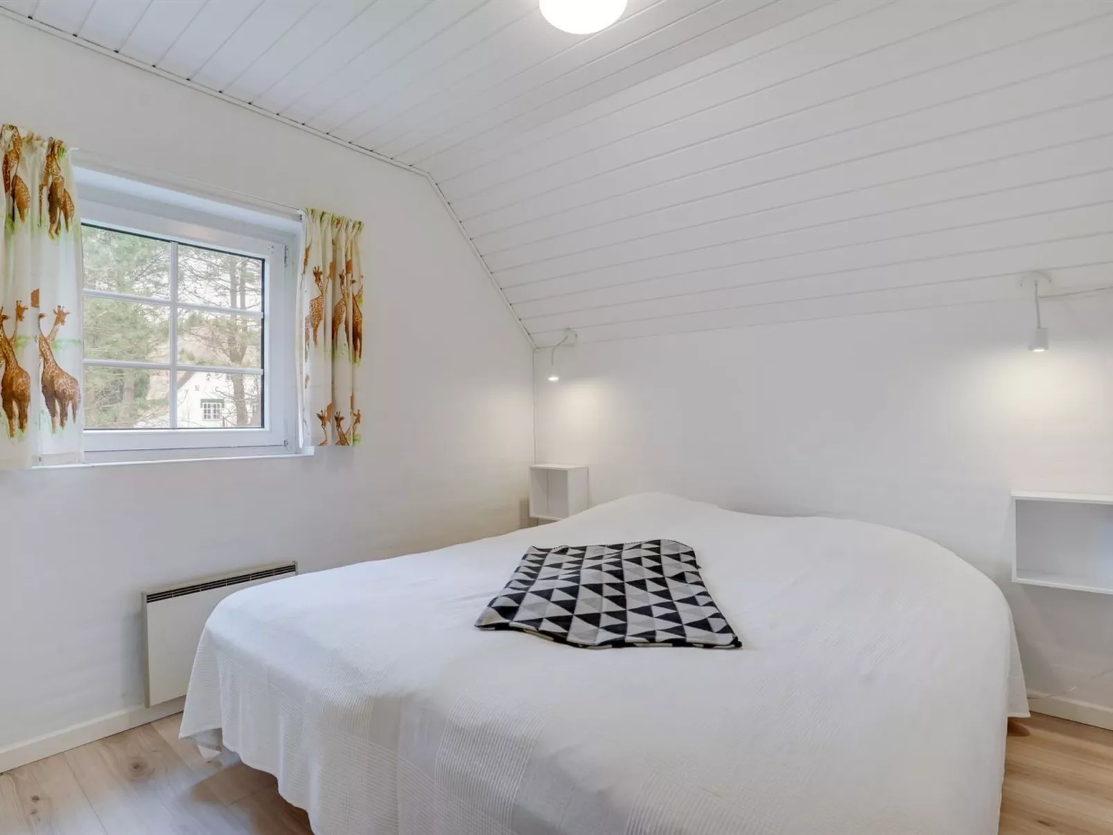 "Ferhat" - 2.9km from the sea-Binnen