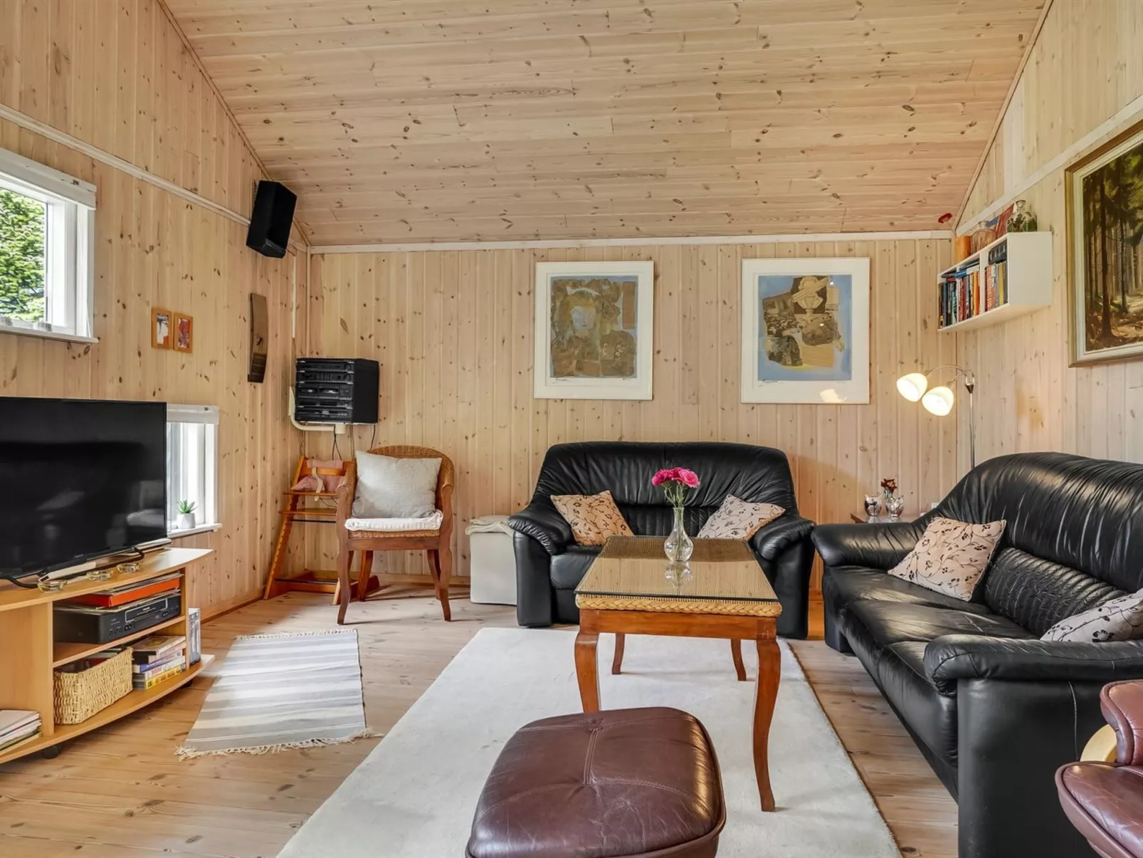 "Fiallar" - 7.5km from the sea-Binnen