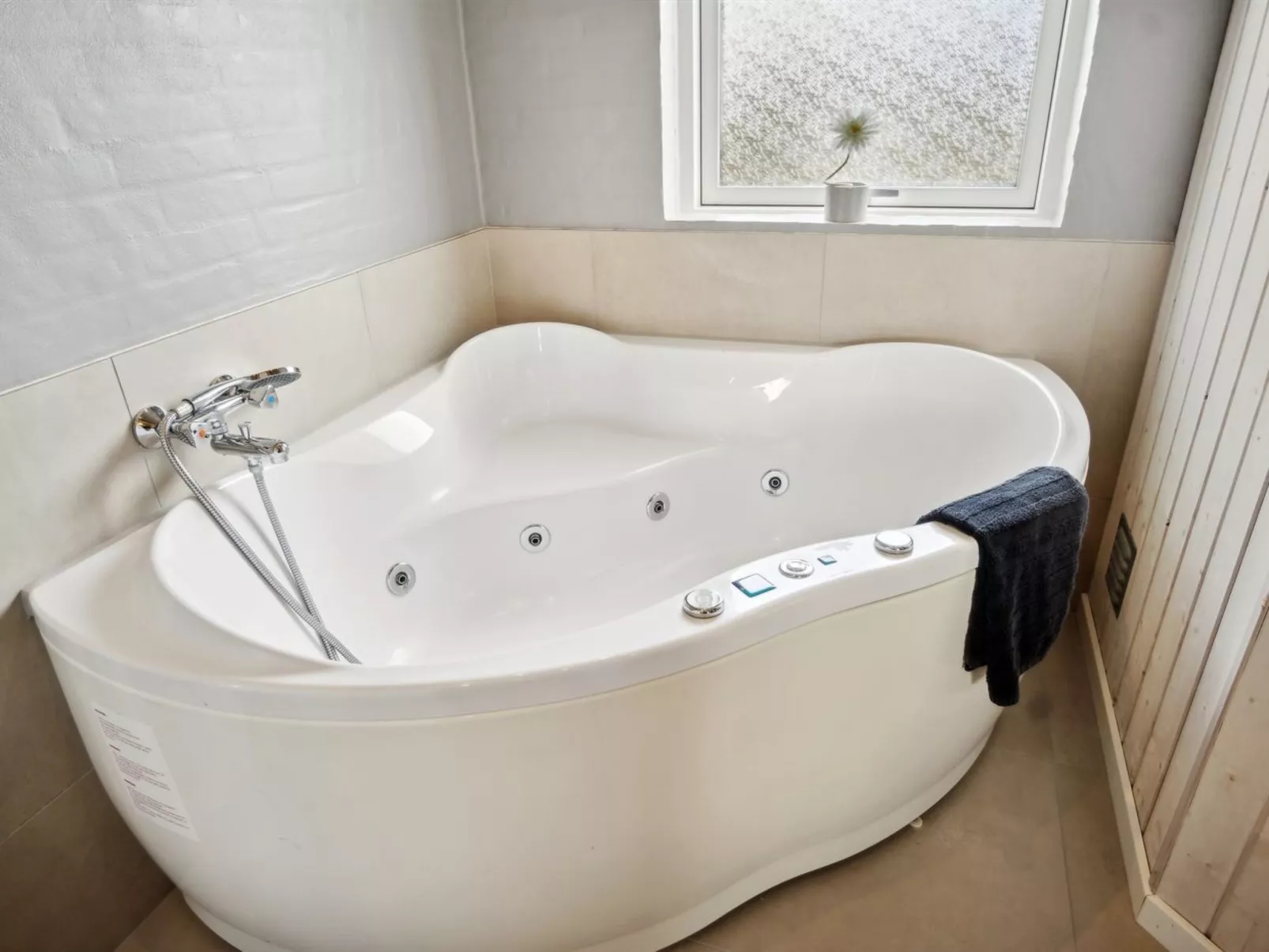 "Sylvana" - 400m from the sea-Binnen