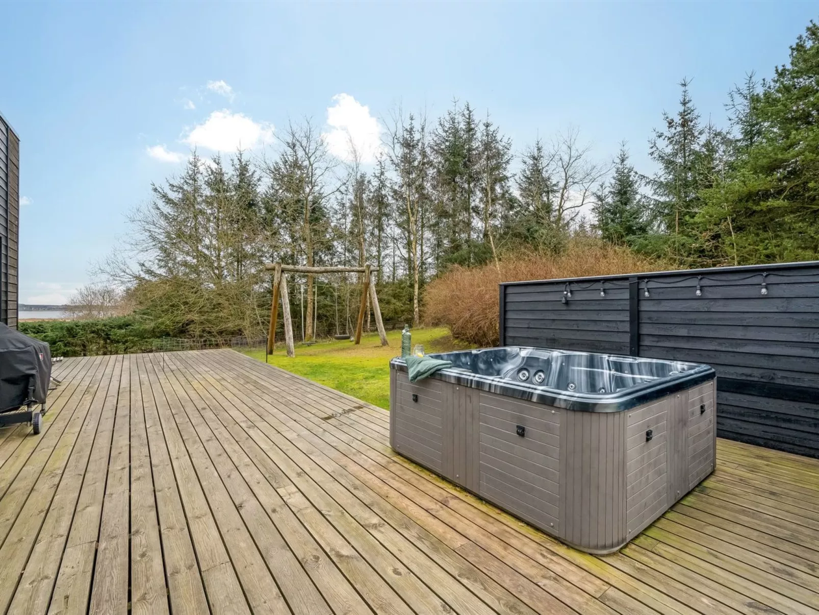 "Tenna" - 250m to the fjord-Buiten