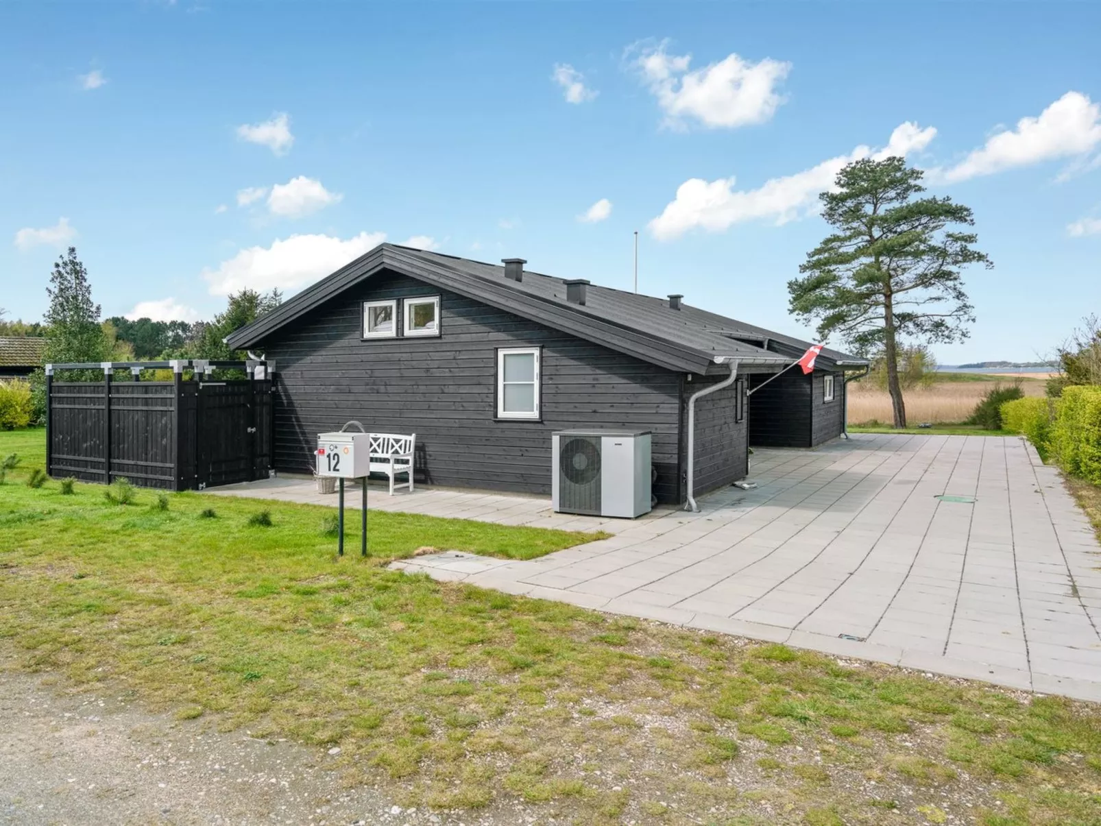 "Antti" - 350m from the sea-Buiten