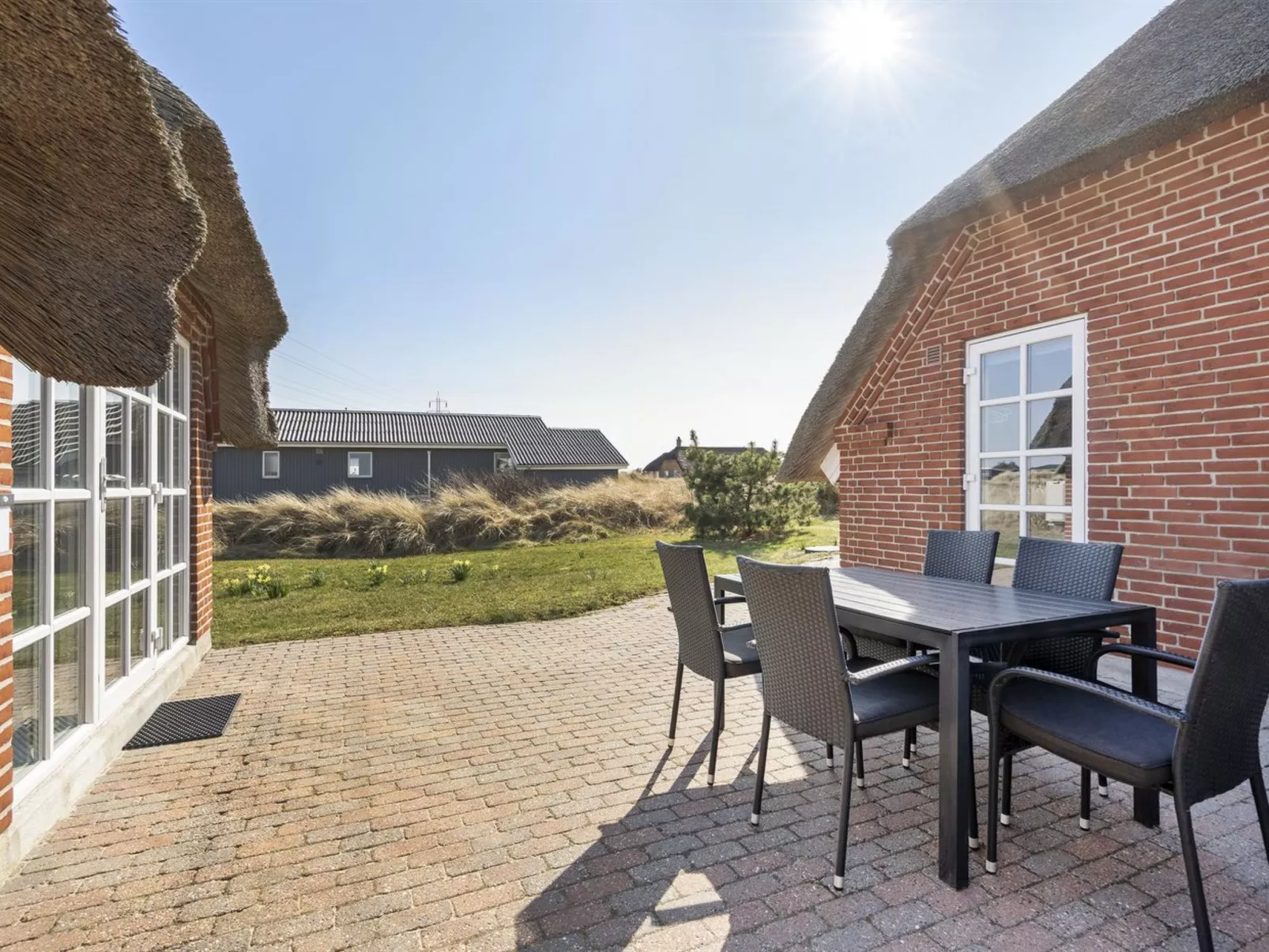 "Lavina" - 950m from the sea-Buiten