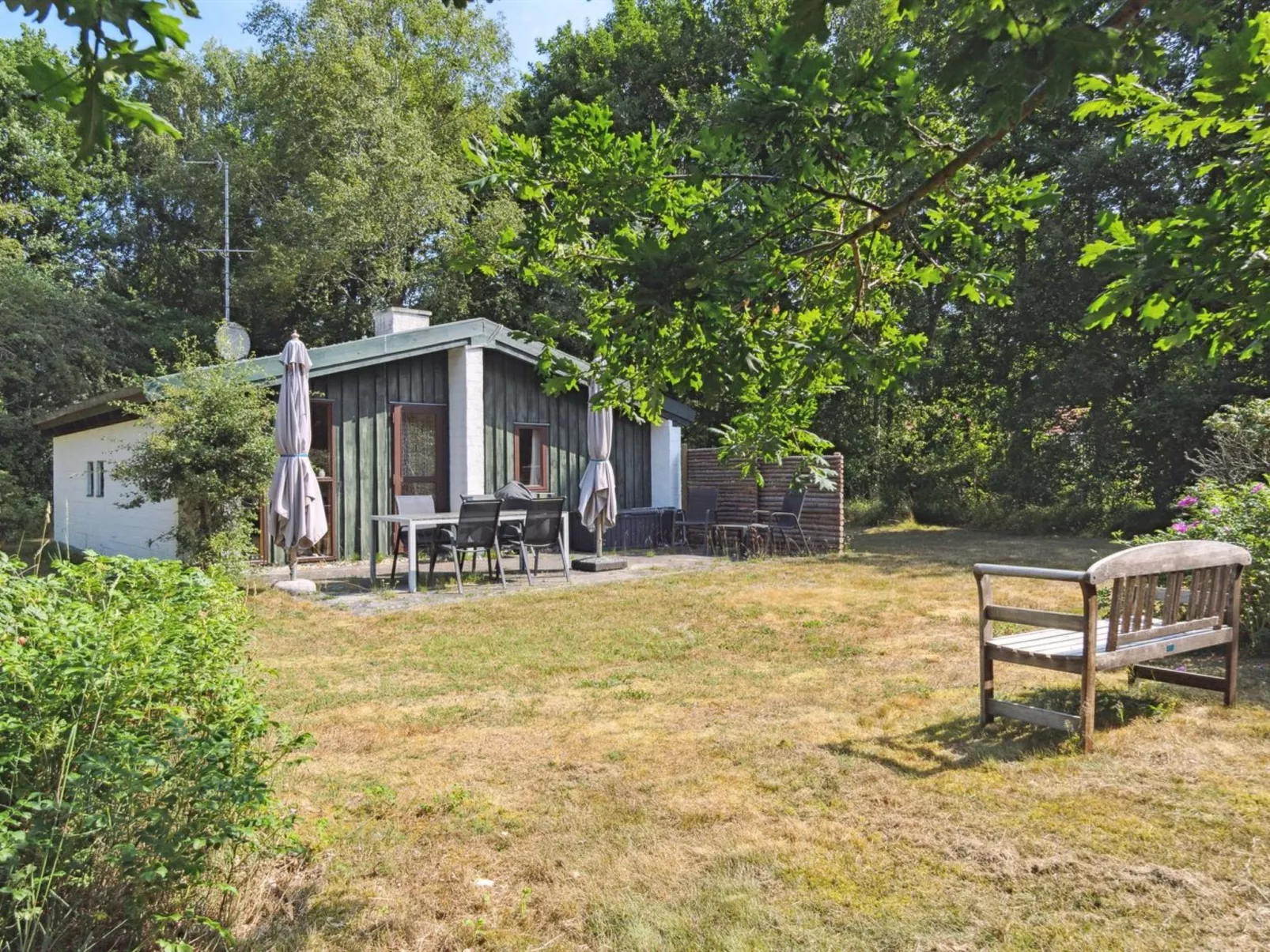 "Matta" - 800m from the sea-Buiten